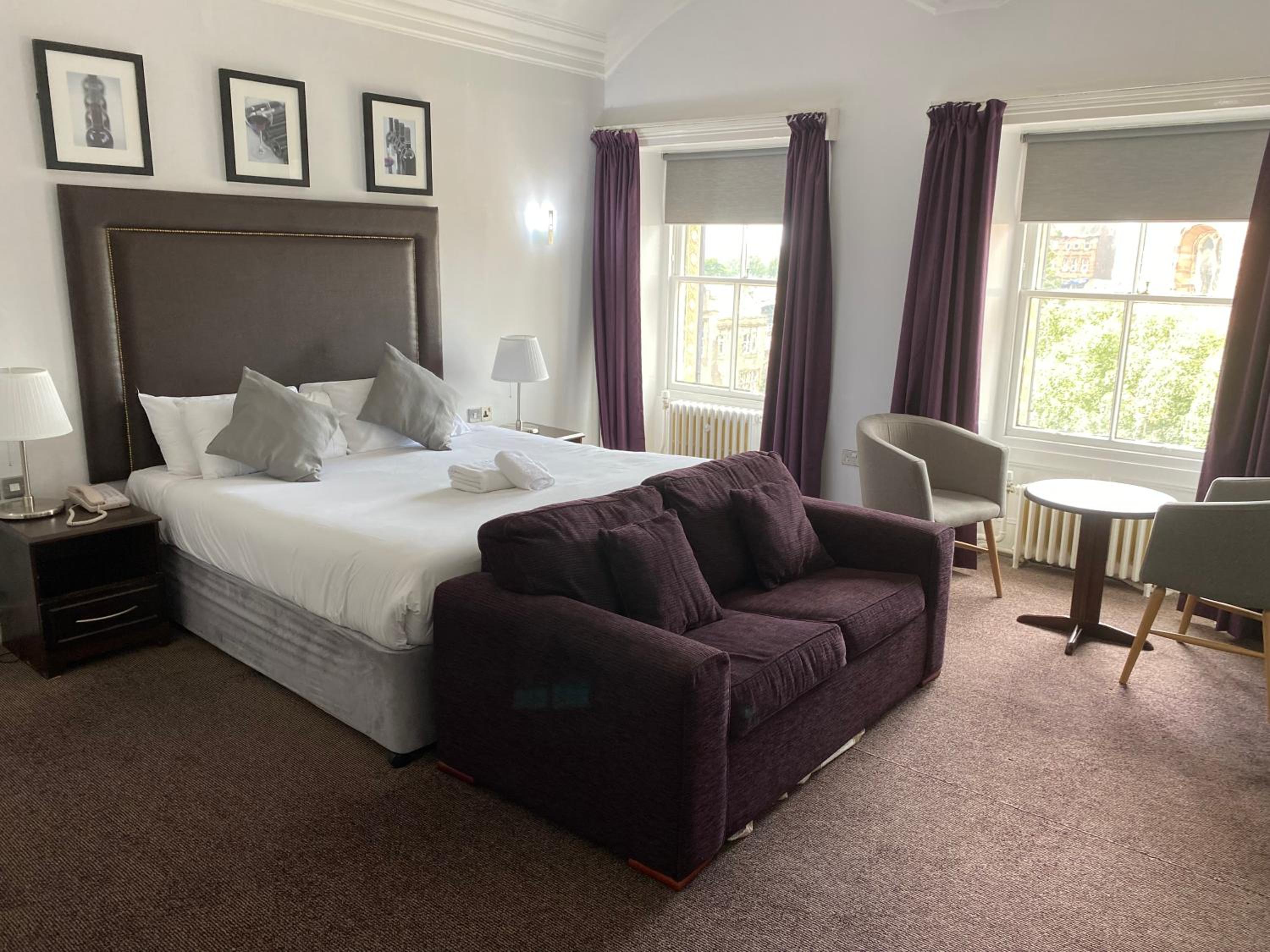 Suite photo 1