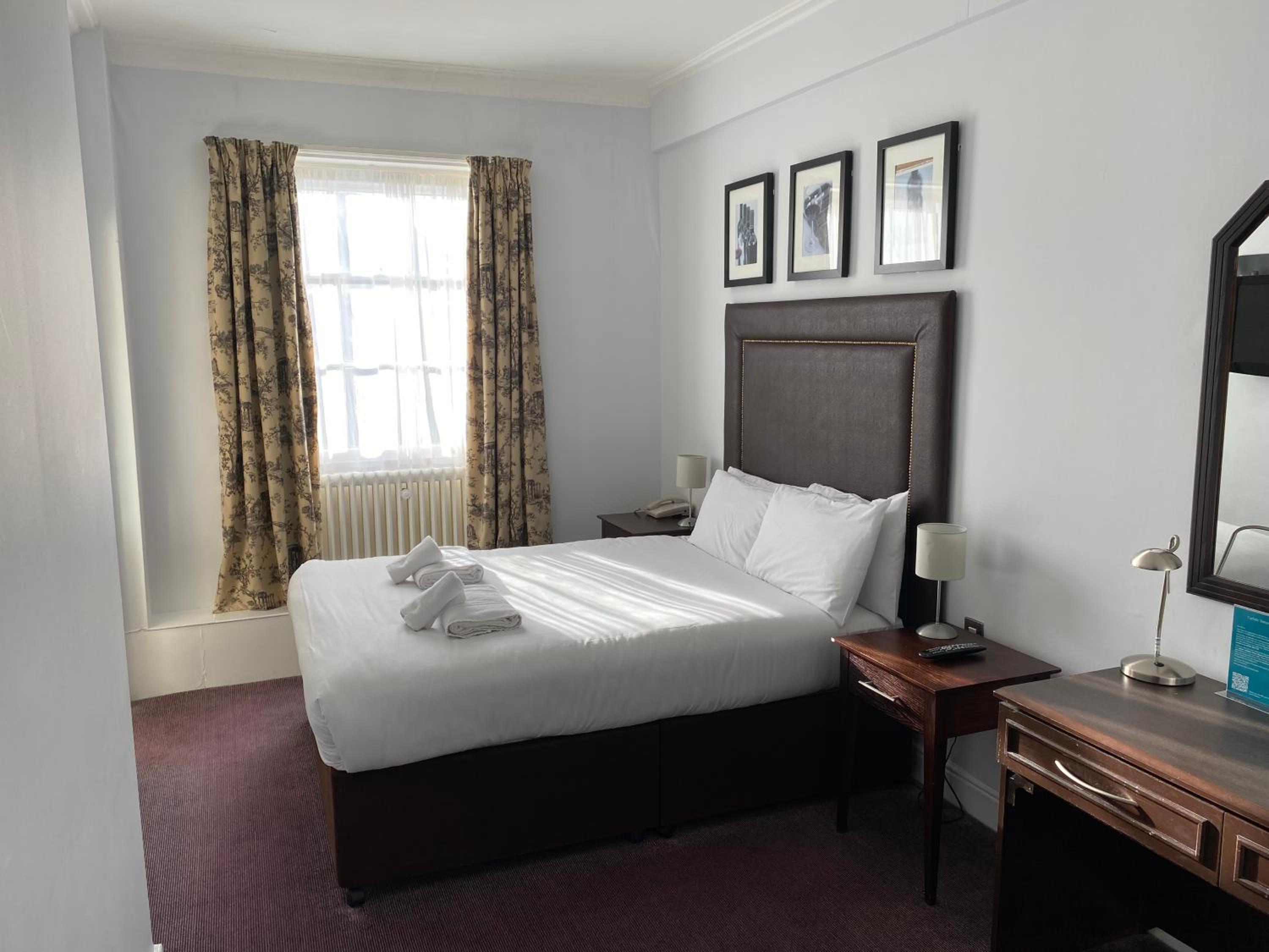 Standard Double Room - Non-Smoking - Photo 1