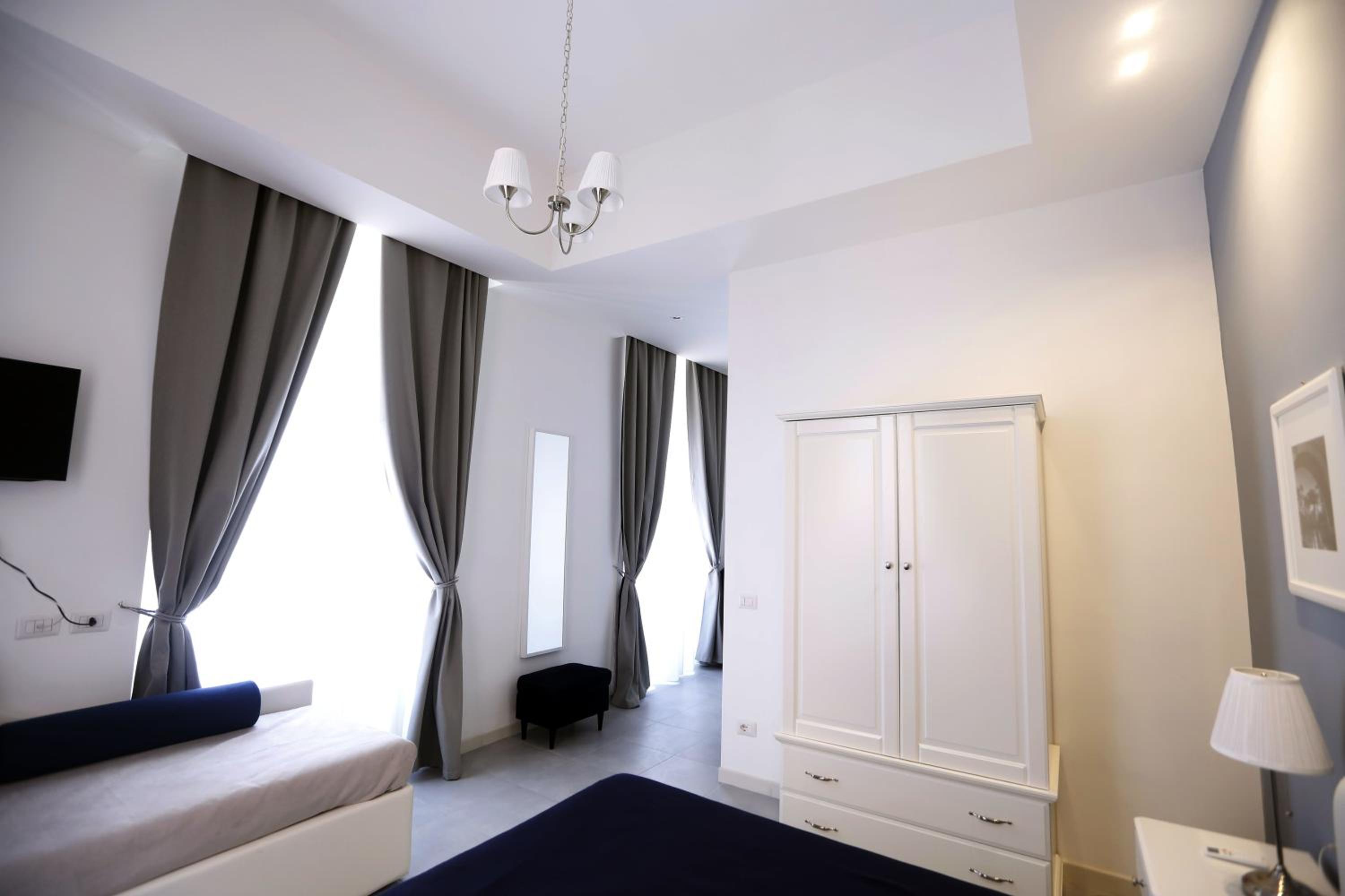 Deluxe Triple Room photo 2