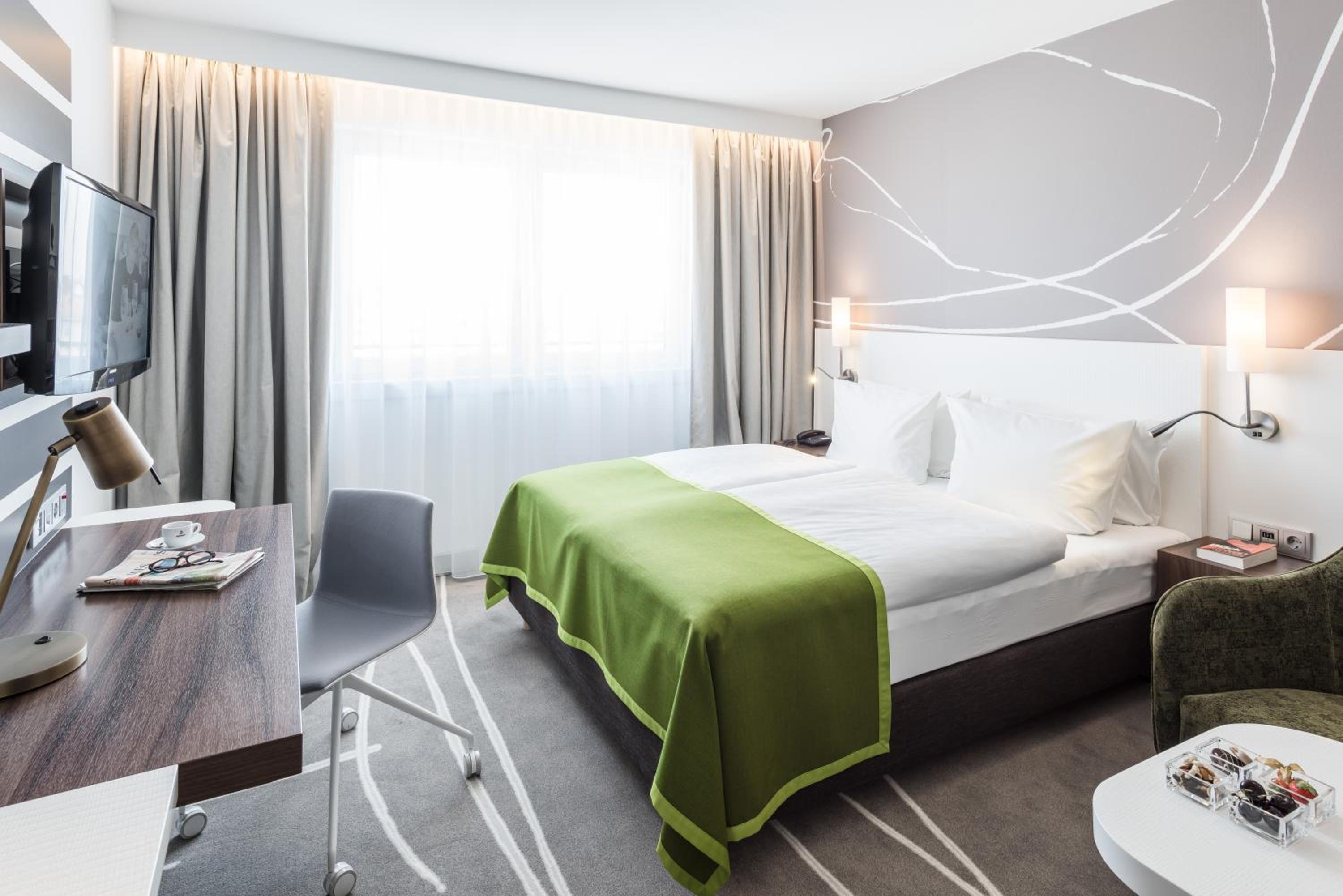 Premium Queen Room - Photo 1