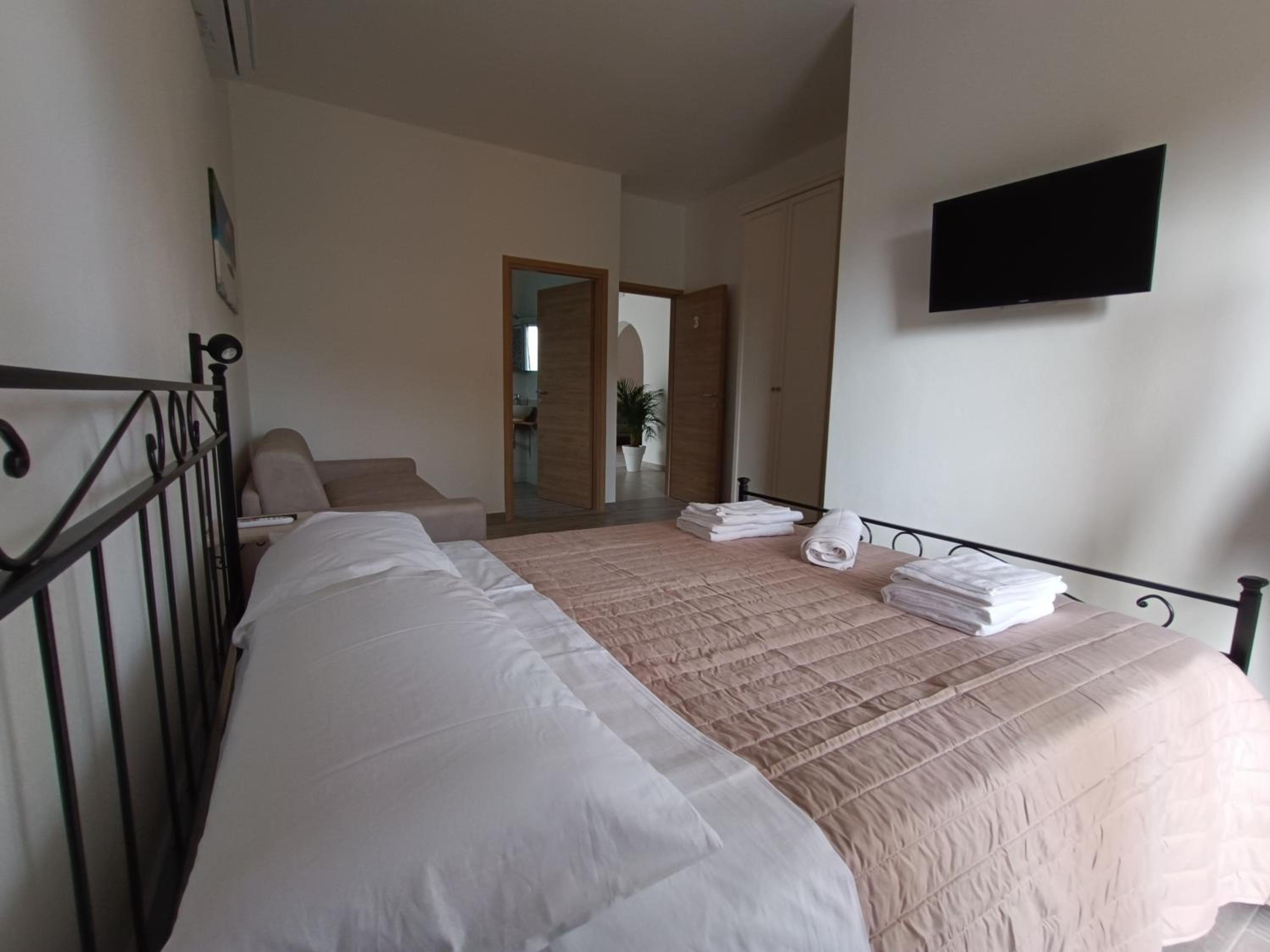 Superior King Room photo 2
