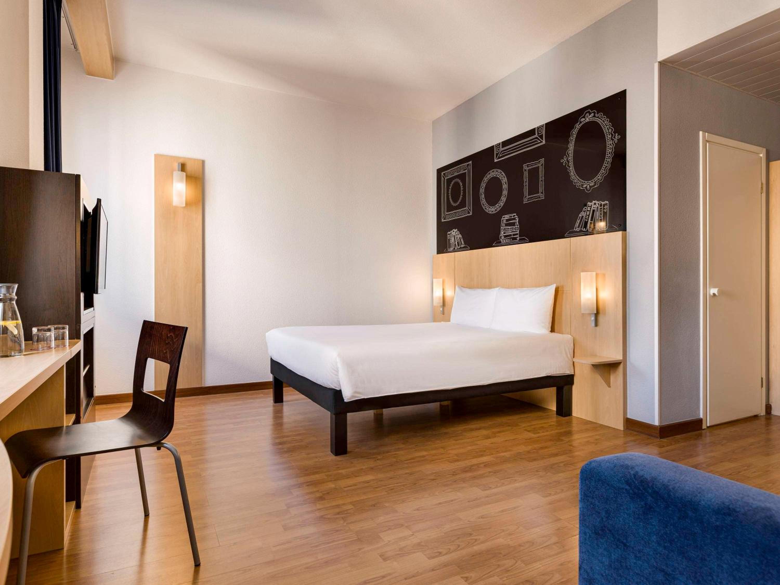 Standard Double Room - Photo 4