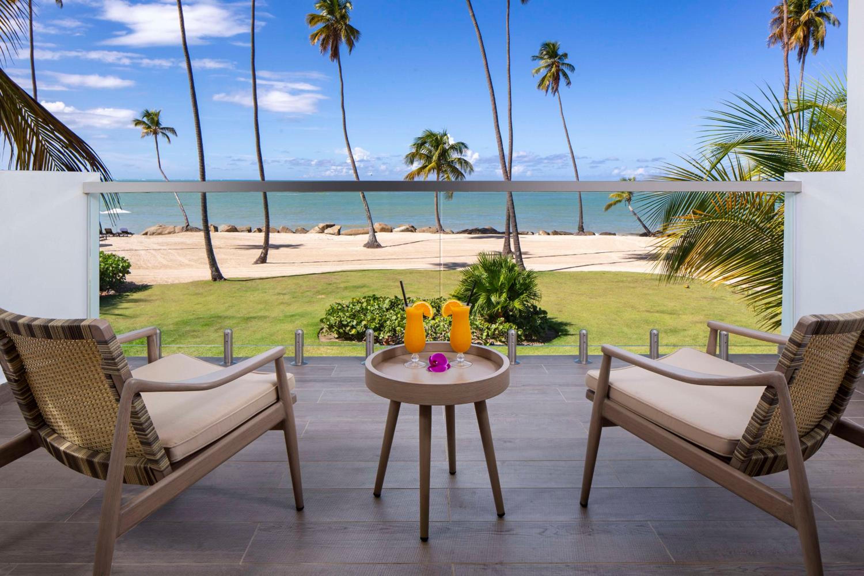 Double Room with Two Double Beds and Ocean View - Photo 2