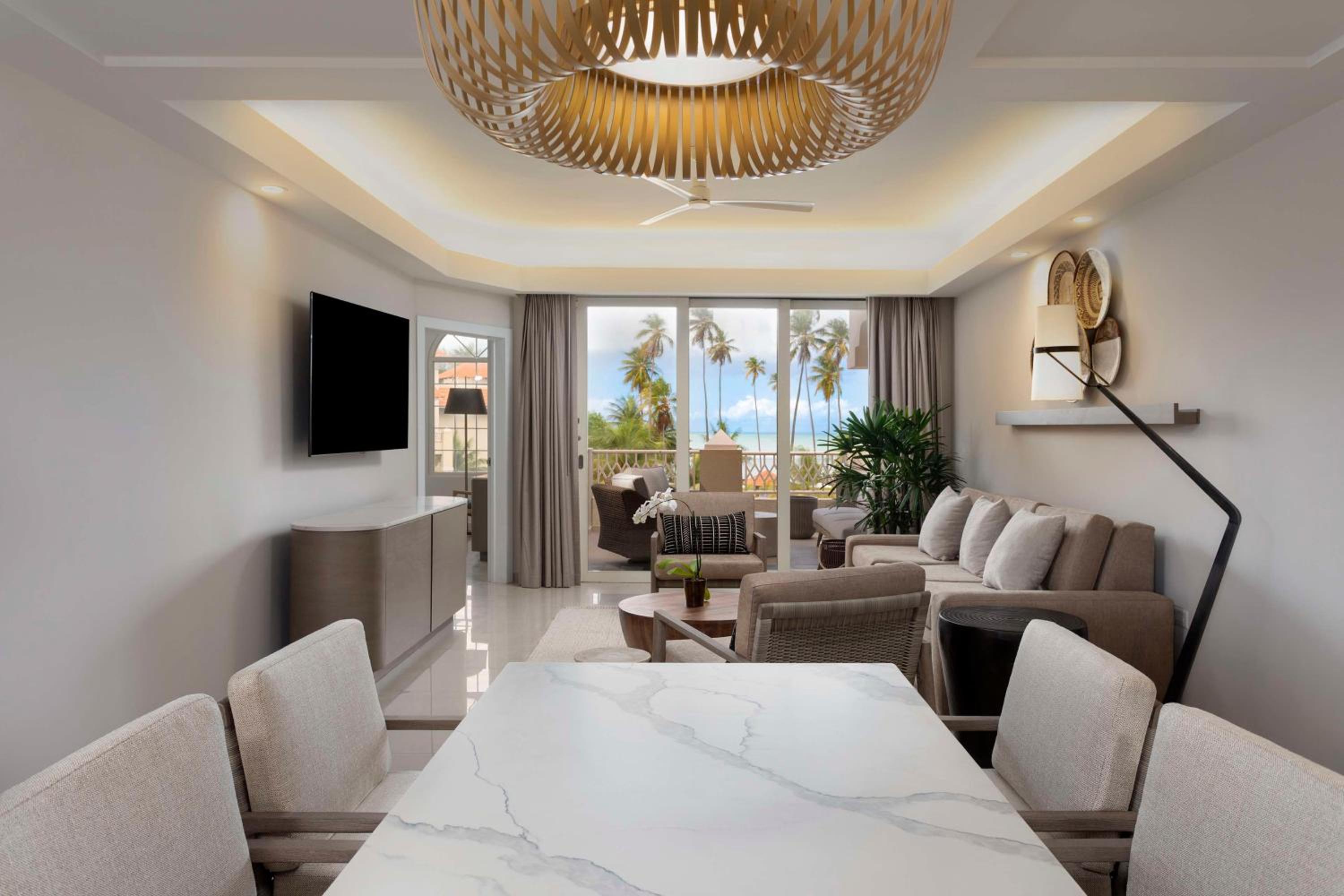 Premier Villa with King Bed - Photo 1