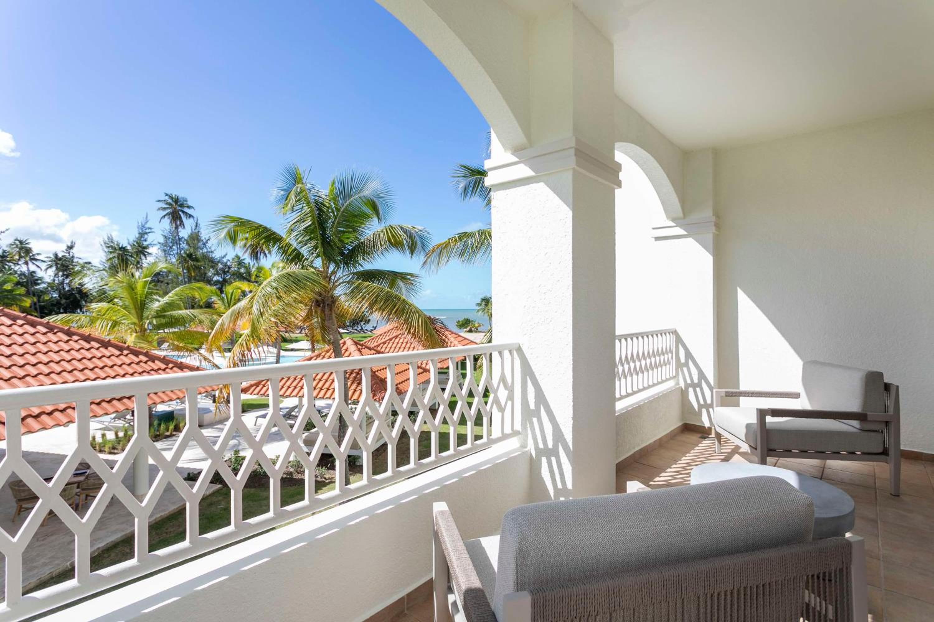 Deluxe Villa with Two Queen Beds - Photo 5