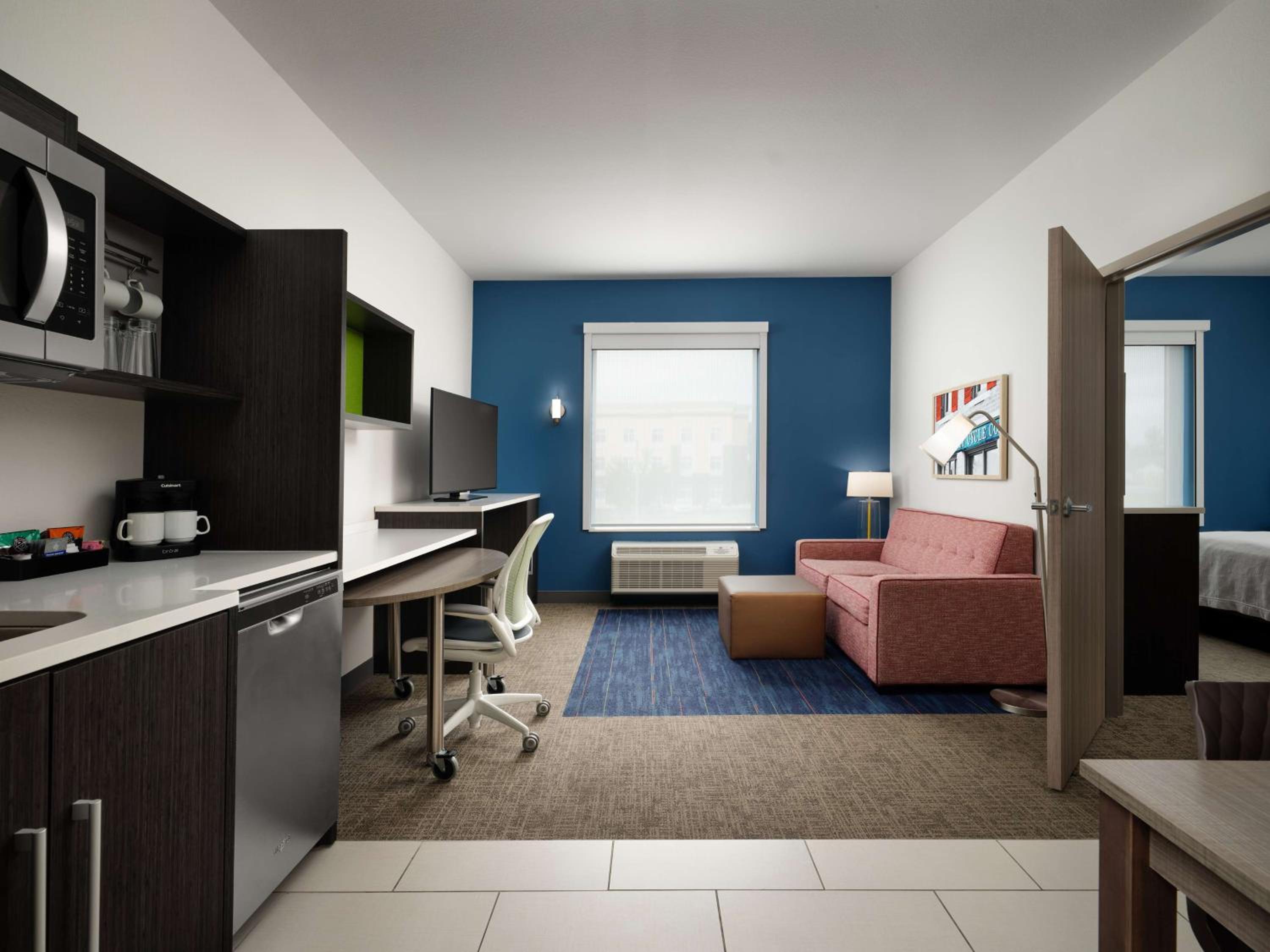 One-Bedroom King Suite - Non-Smoking - Photo 1