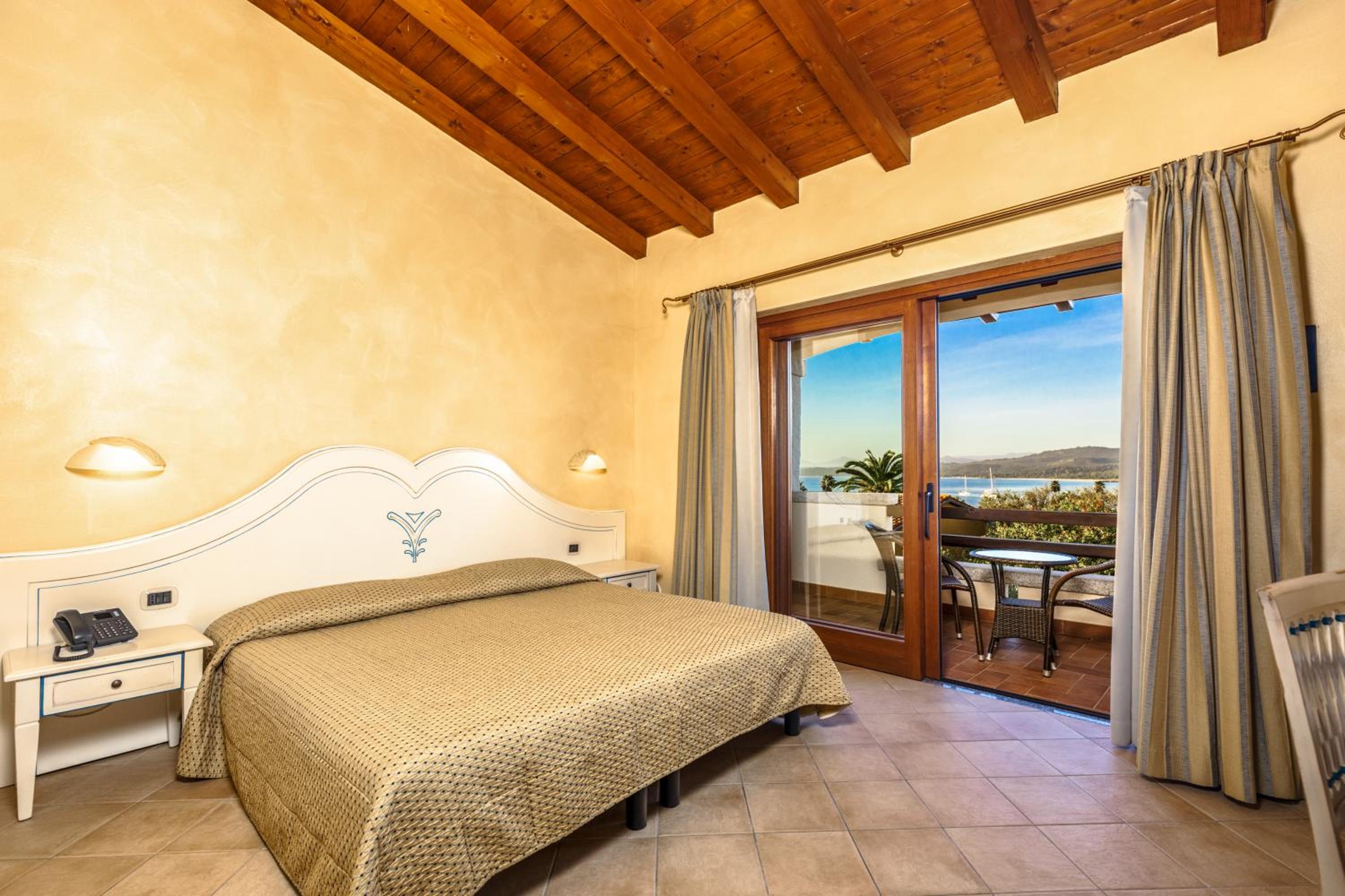 Family Room with Side Sea View photo 1