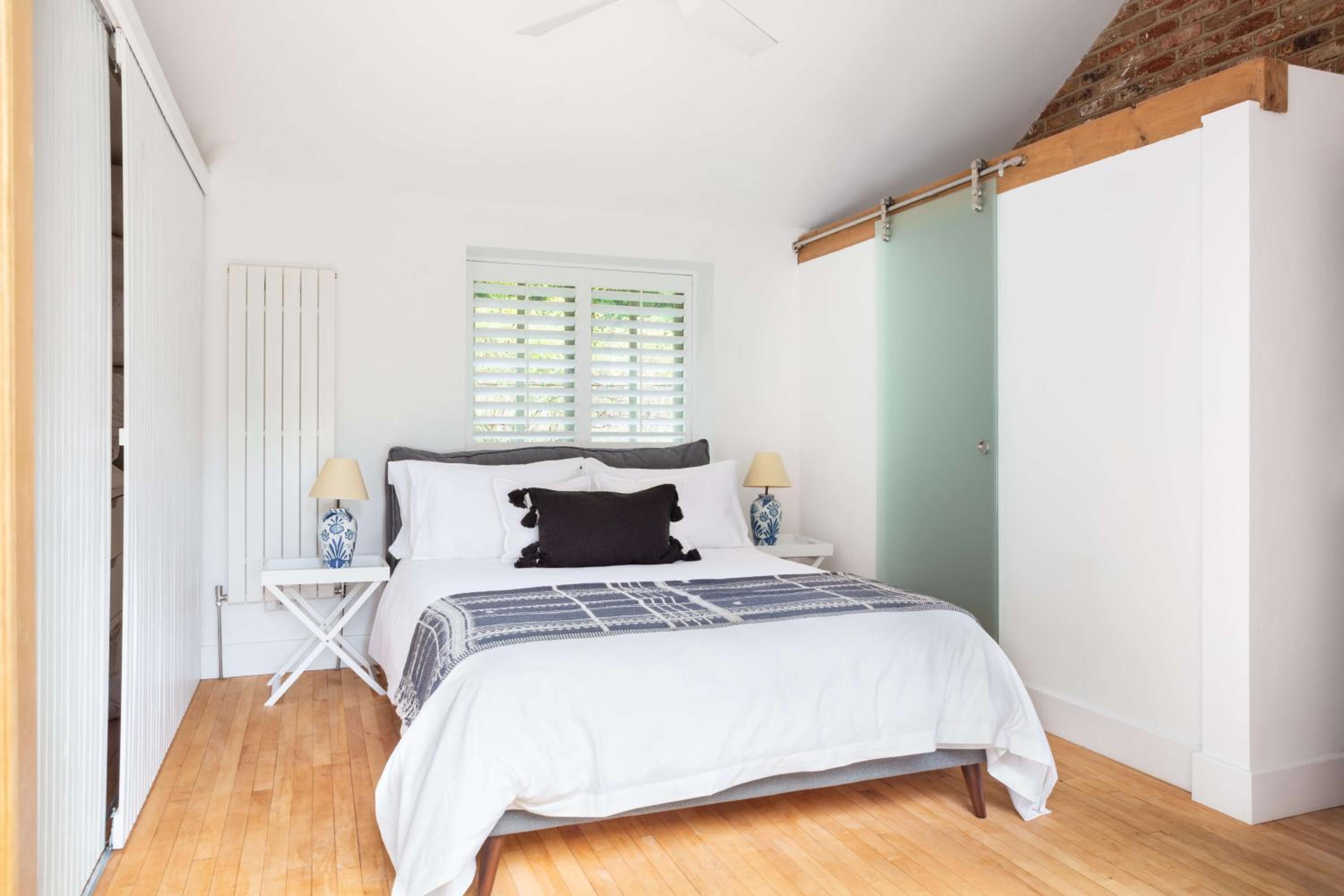 Three-Bedroom House photo 1