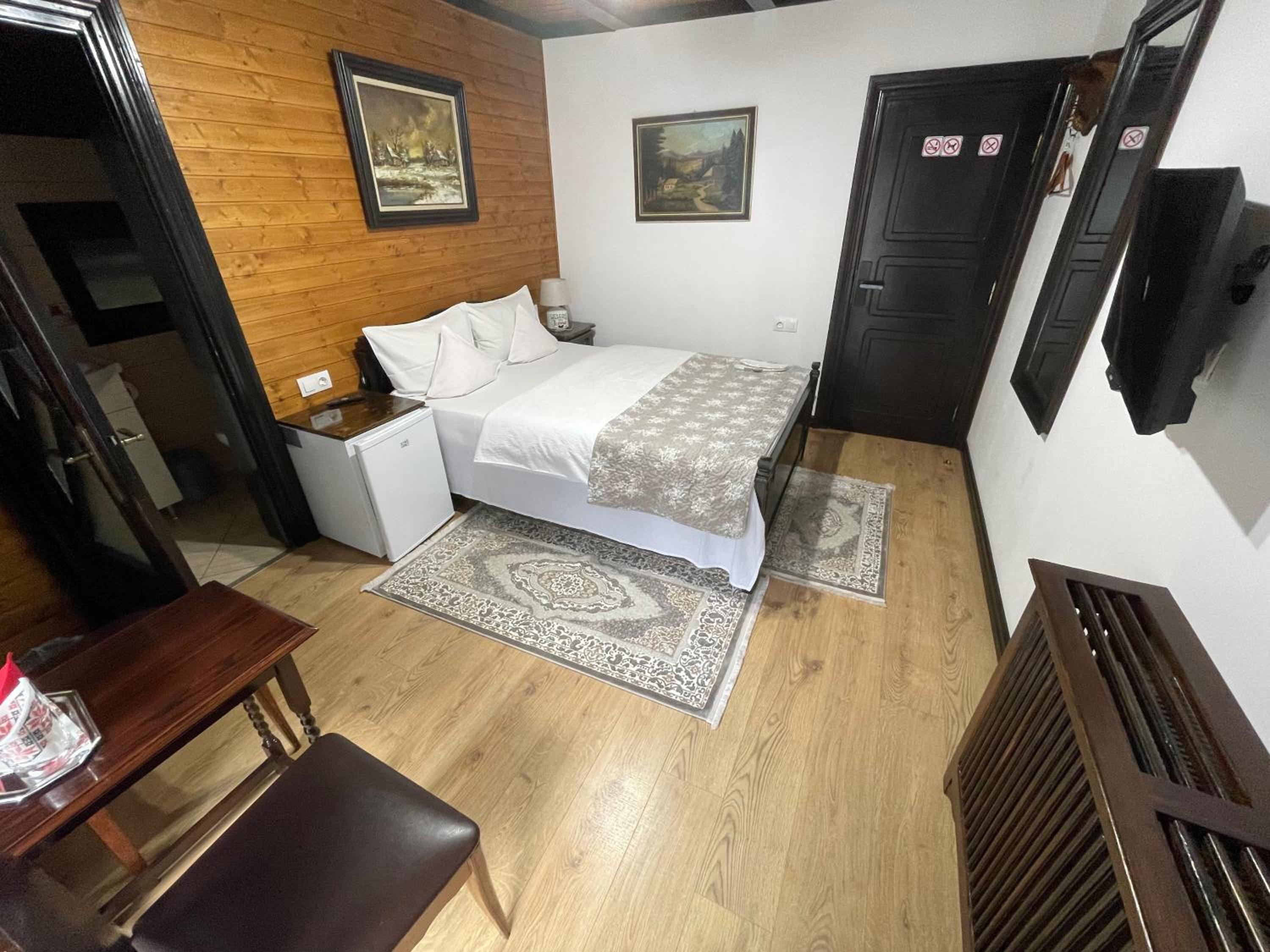 Double Room with Private Bathroom