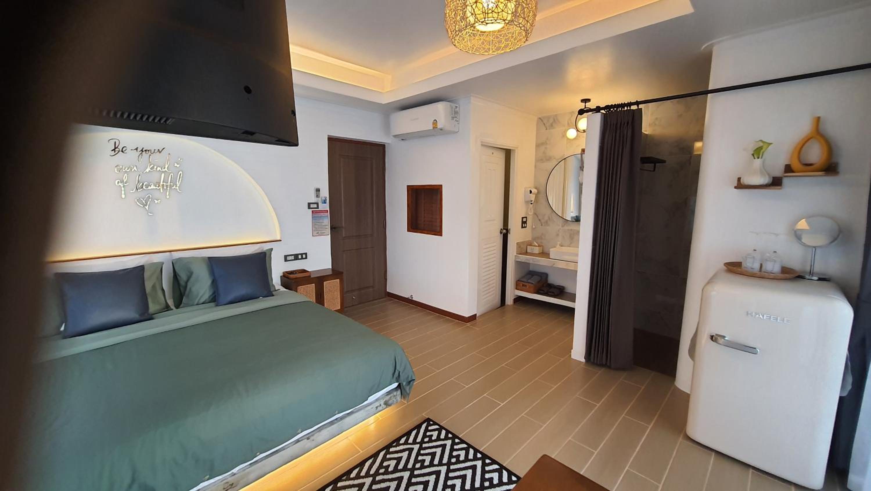 King Suite with Sea View - Photo 15