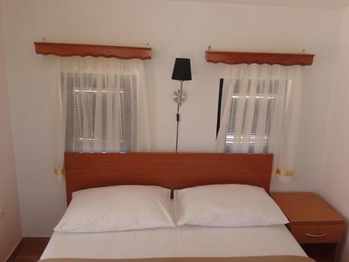 Double Room - Non-Smoking  photo 1