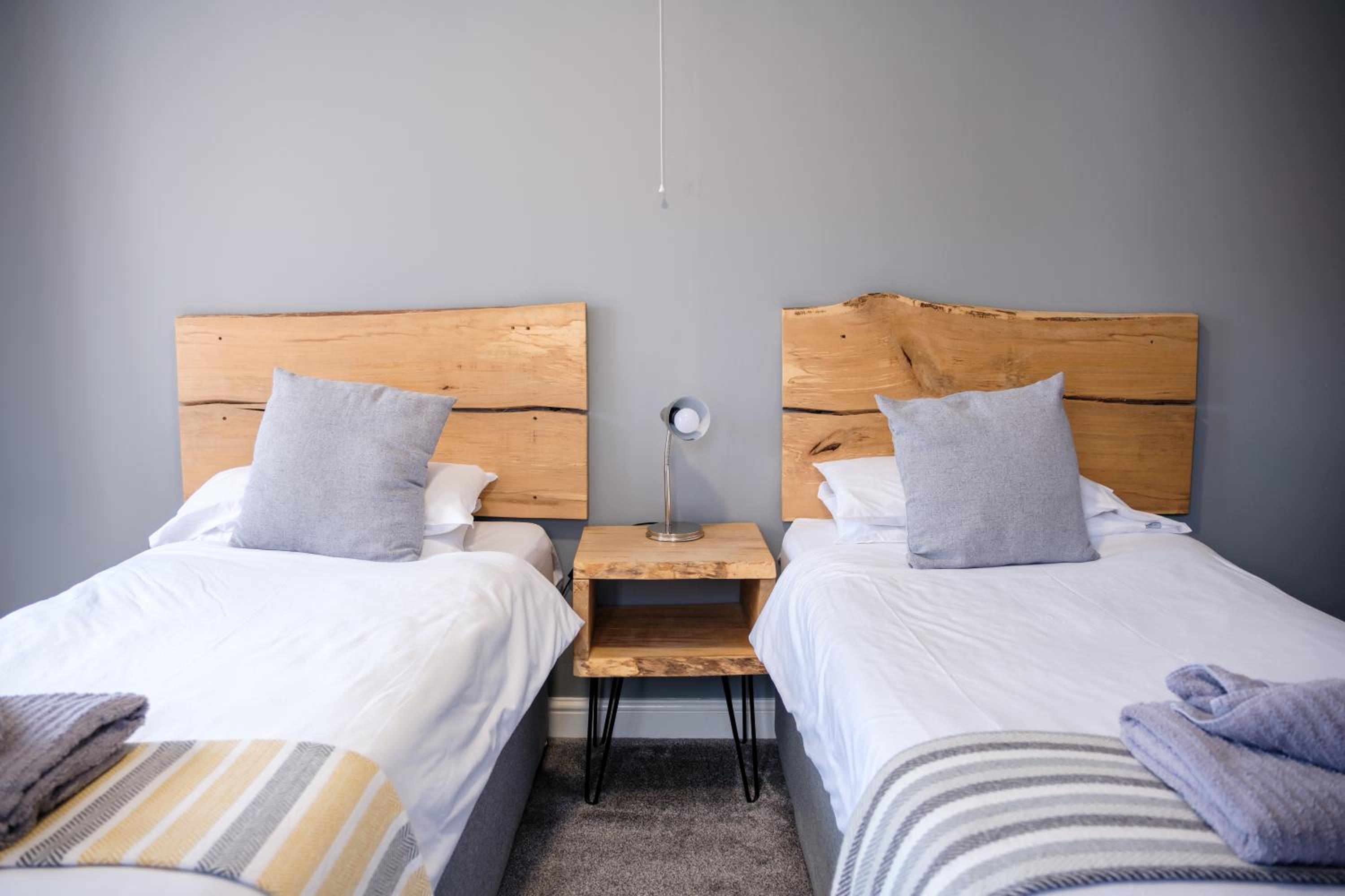 Standard Twin Room - Photo 3