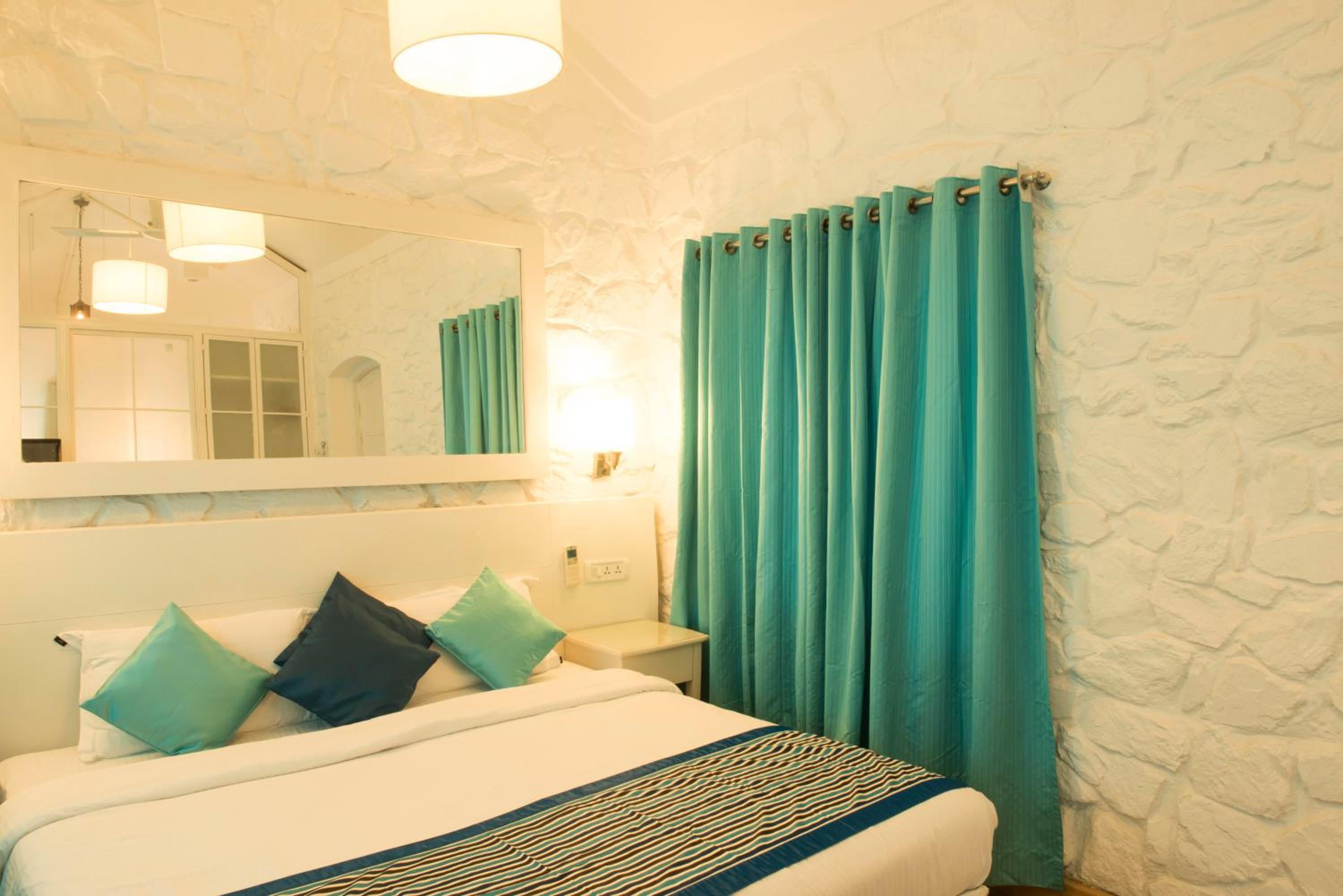 Standard Double Room - Photo 2