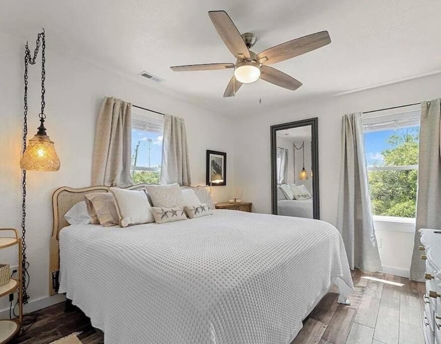 Three-Bedroom House photo 1