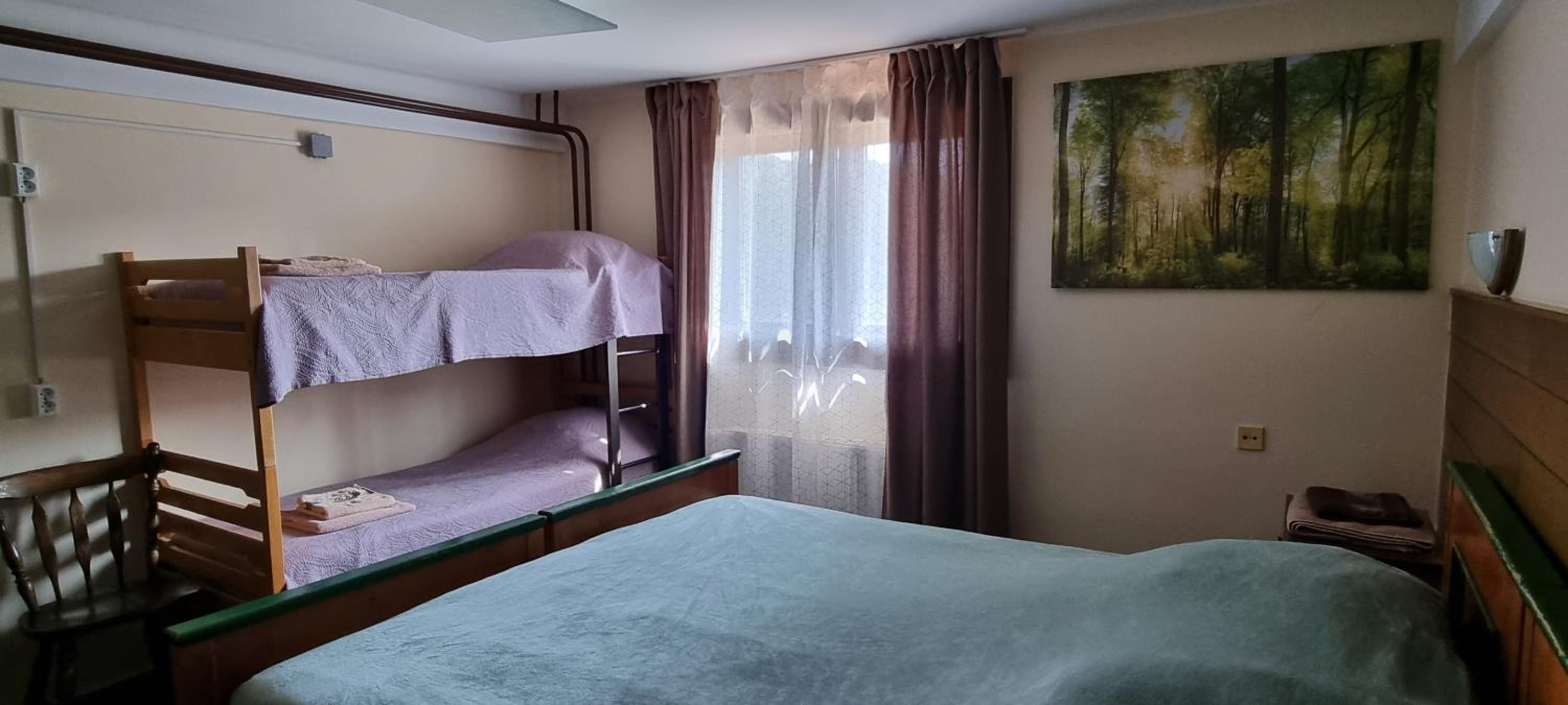 Double Room with Park View - Photo 3