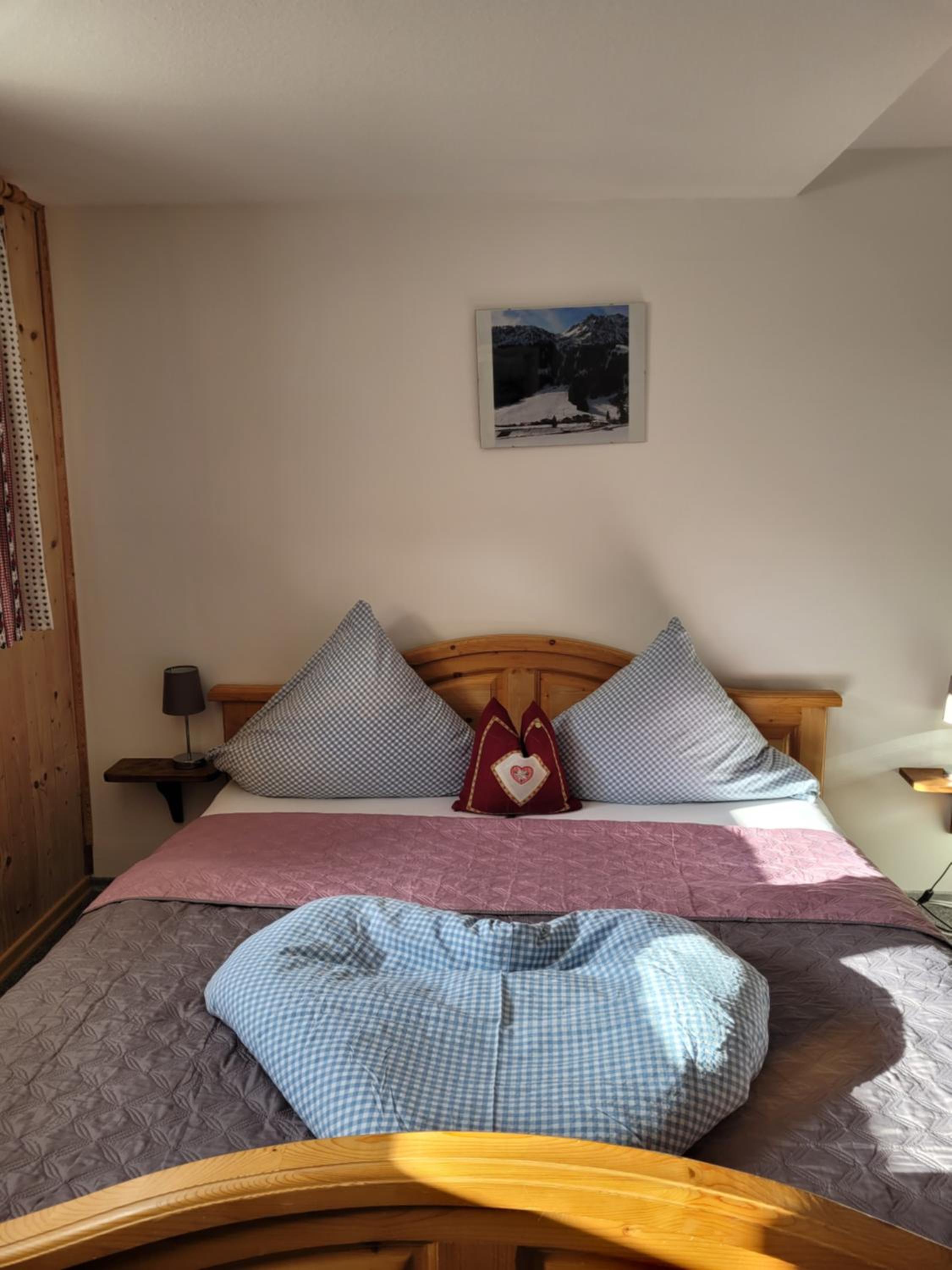Three-Bedroom Apartment "Alpenrose"