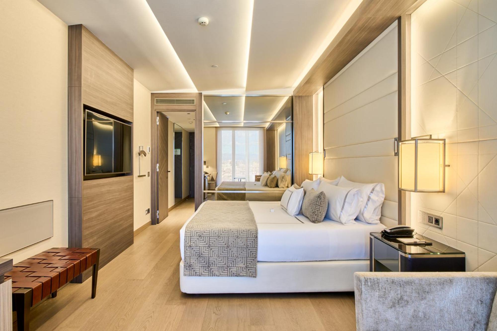 Superior Double or Twin Room - Photo 3