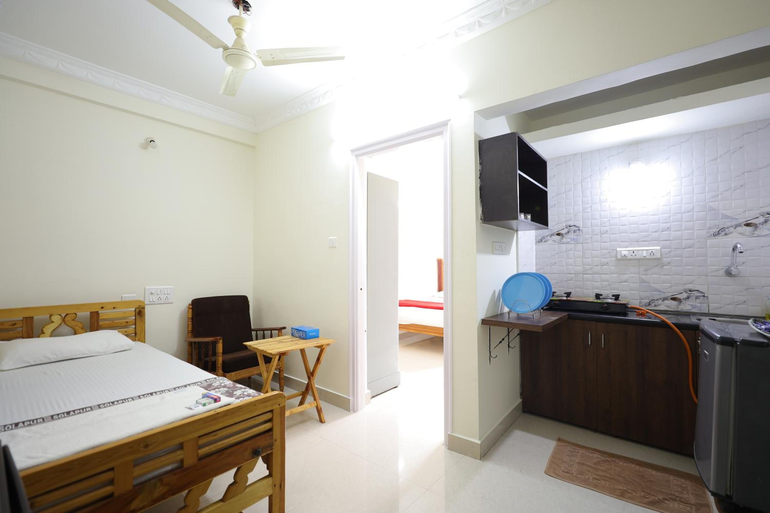 One-Bedroom Apartment - Photo 19
