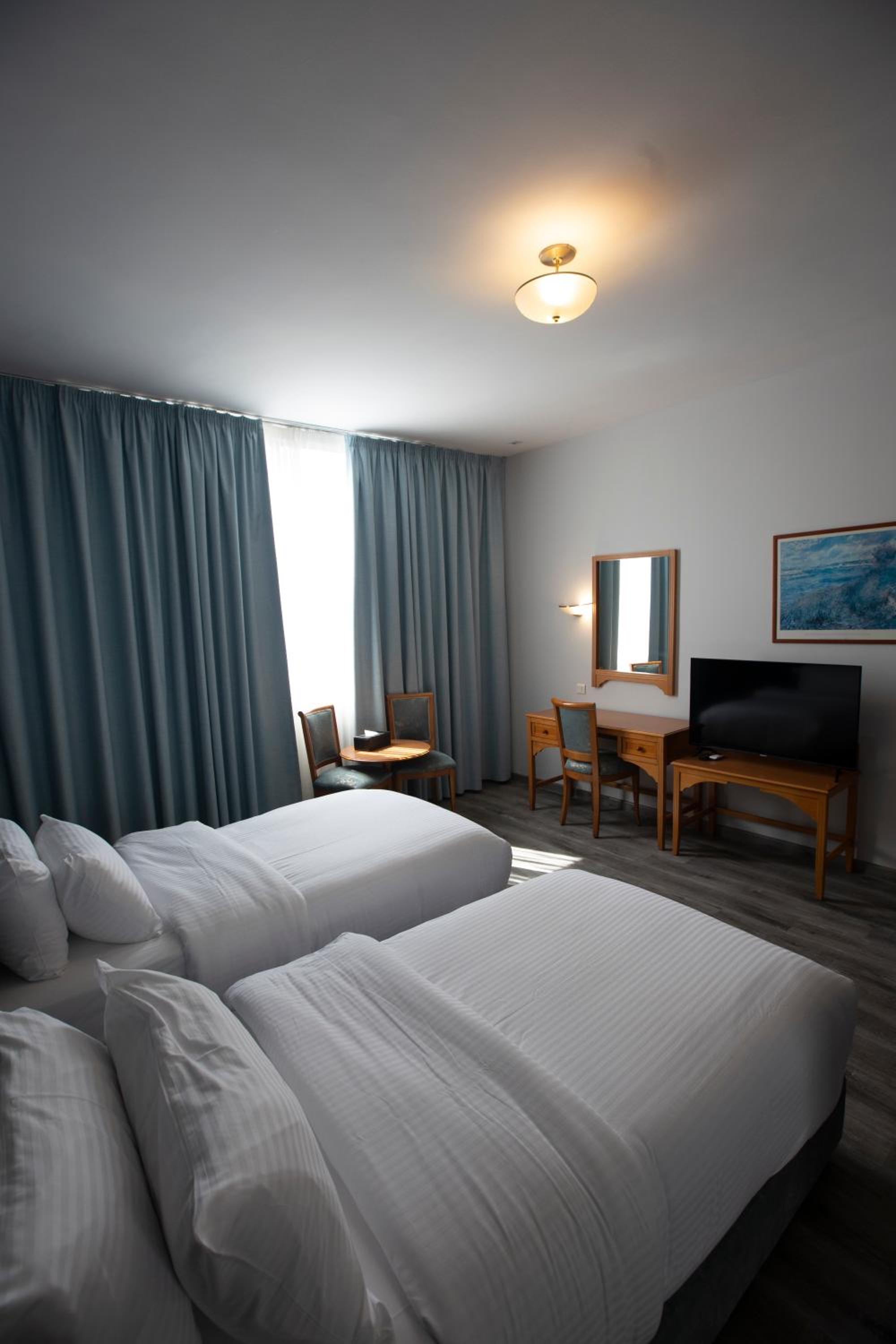 Deluxe Twin Room - Photo 7