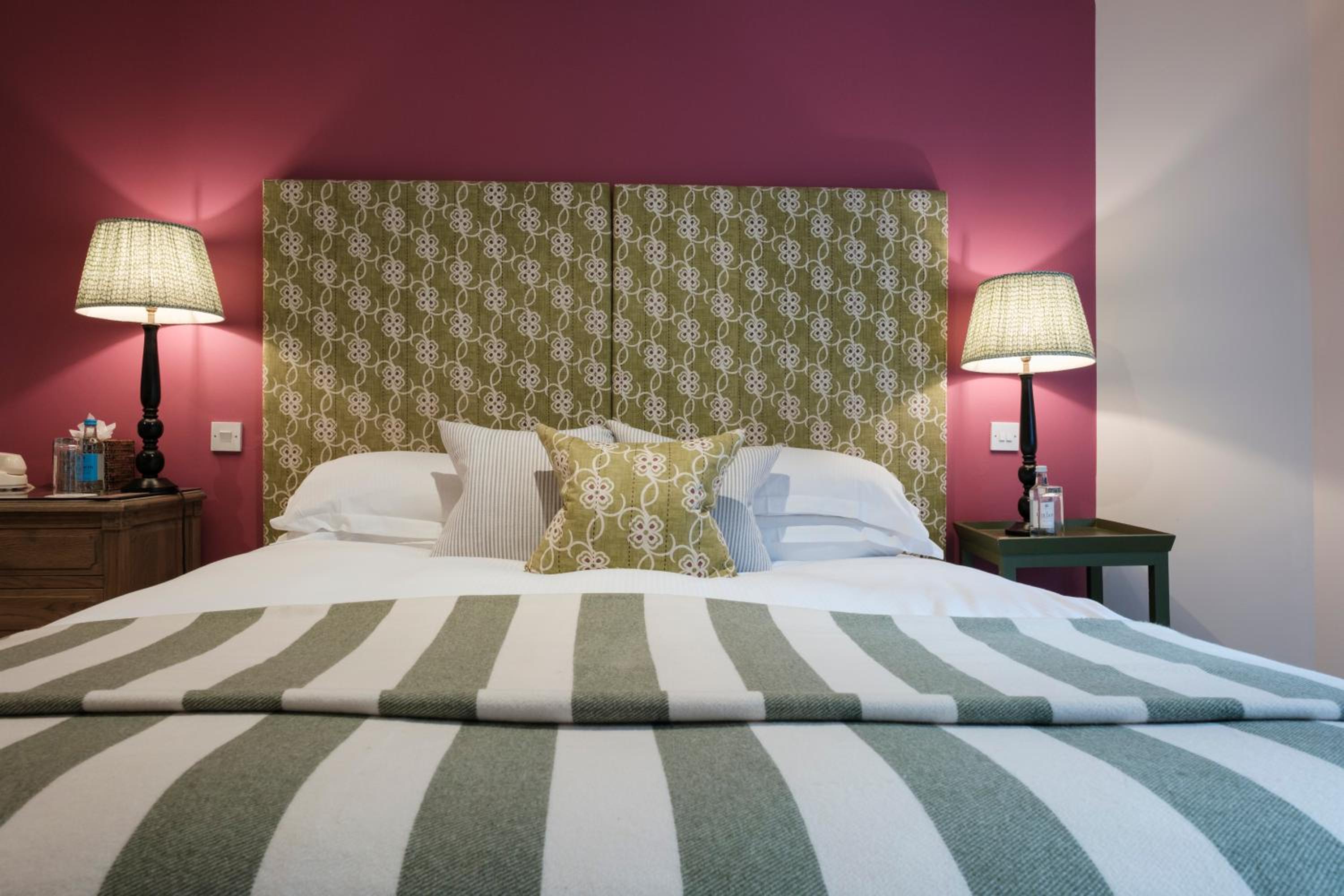 Classic Double or Twin Room photo 3