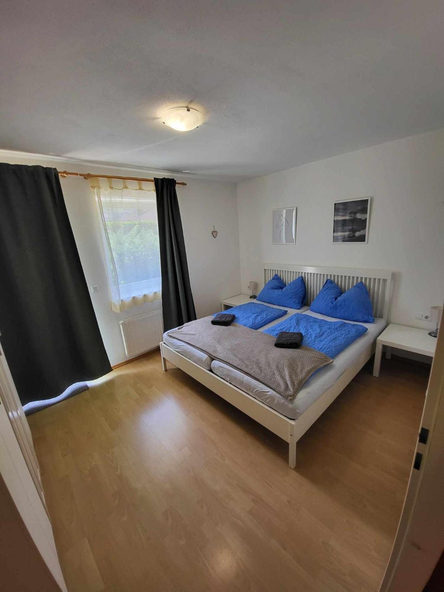 Apartment with Terrace - Photo 7