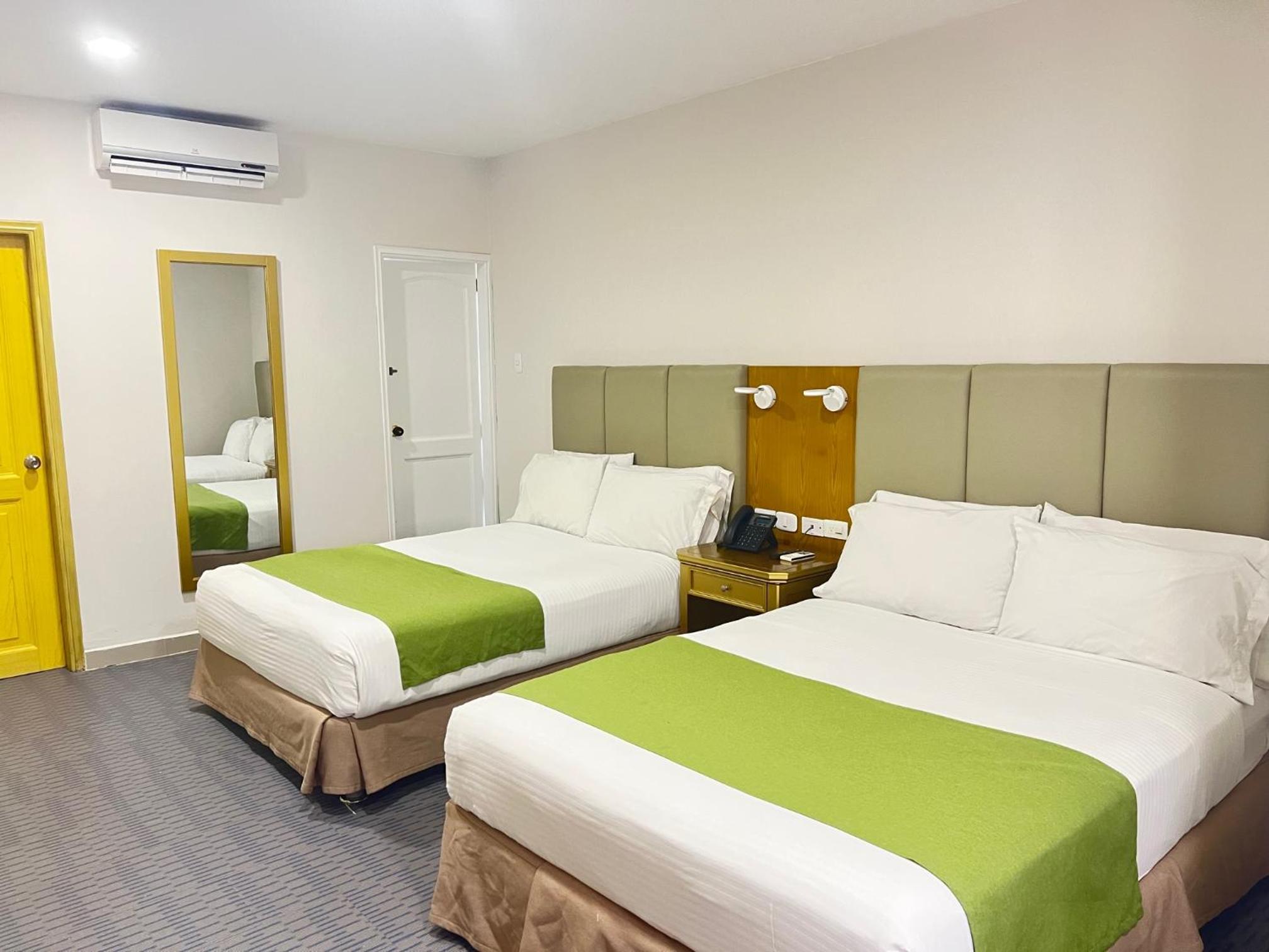 Deluxe Double or Twin Room photo 1