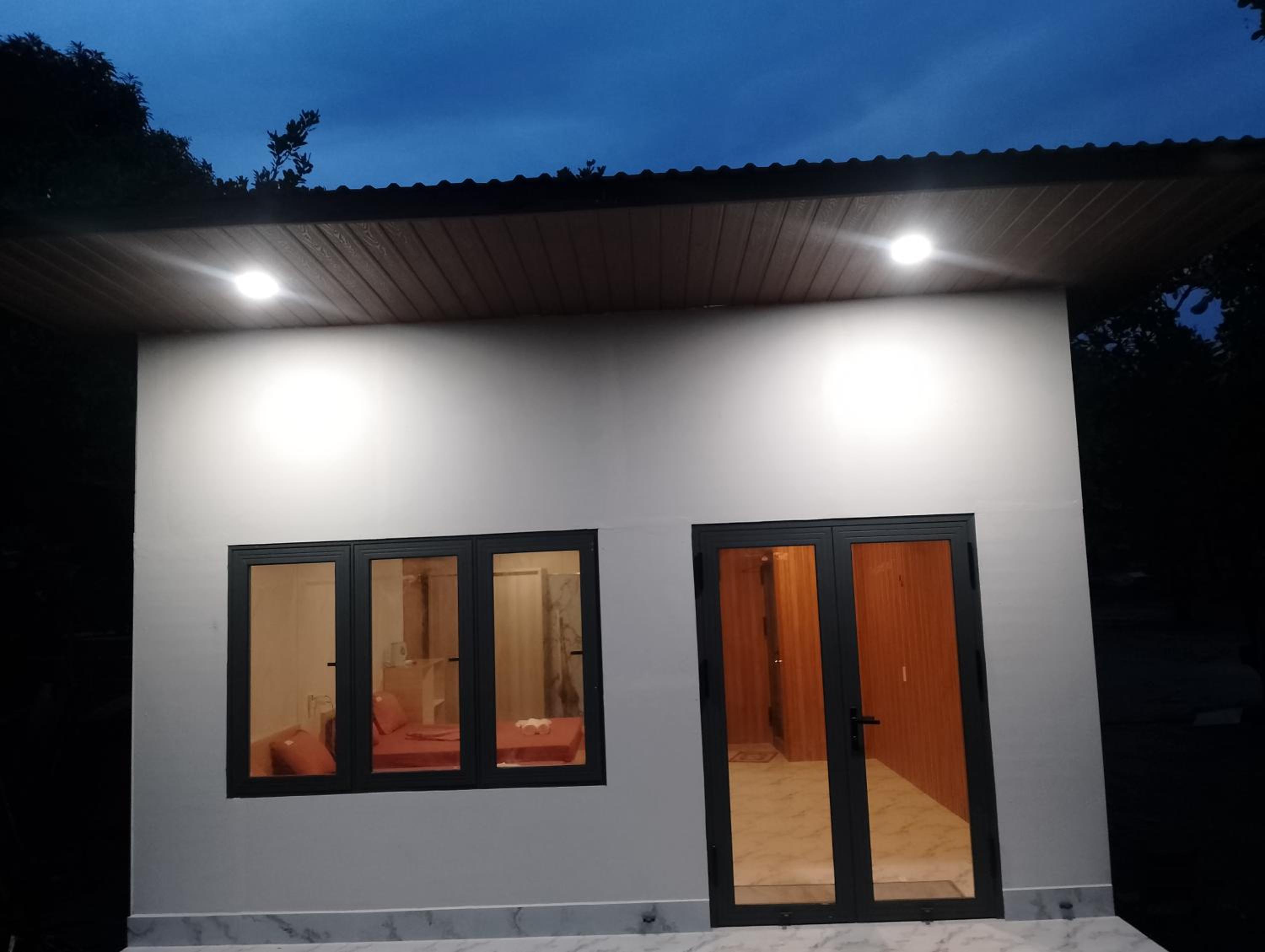 Bungalow with Sea View photo 2