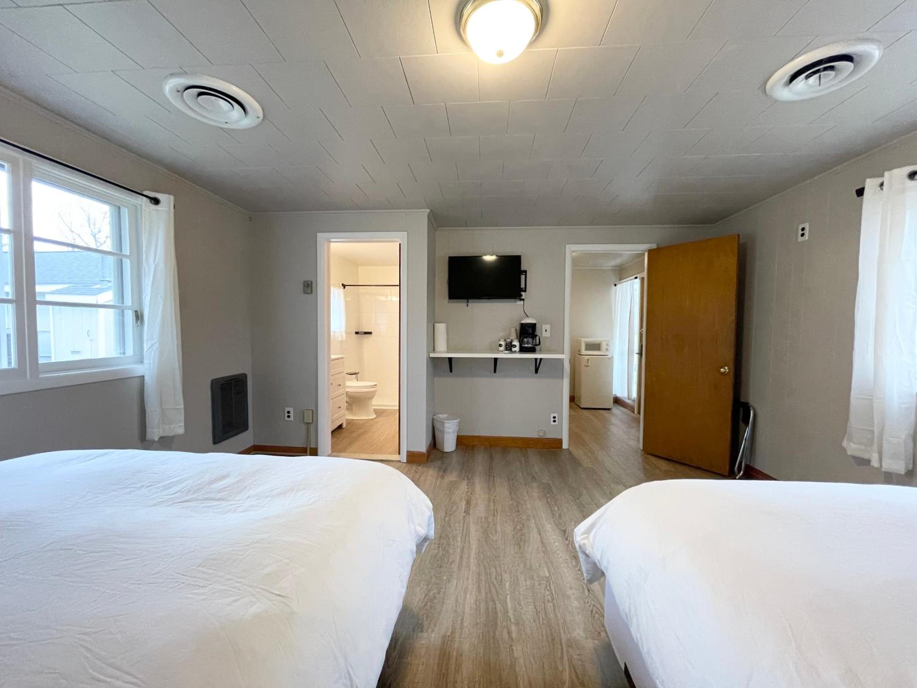 Deluxe Queen Room with Two Queen Beds