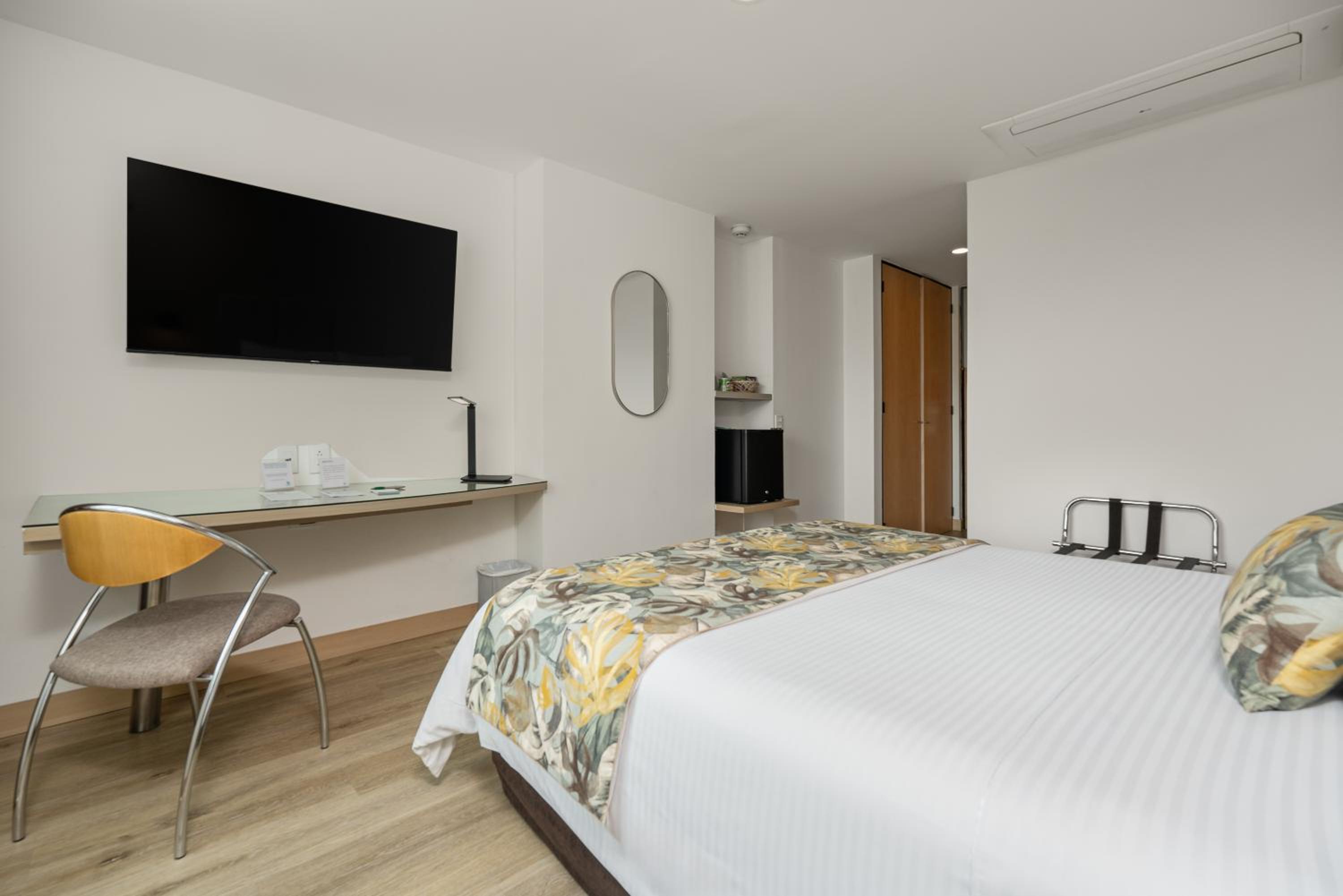 Standard Double Room photo 3