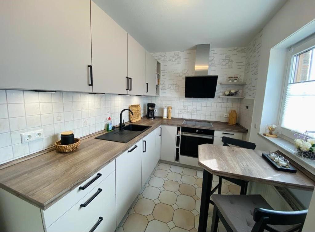 One-Bedroom Apartment with Terrace photo 2
