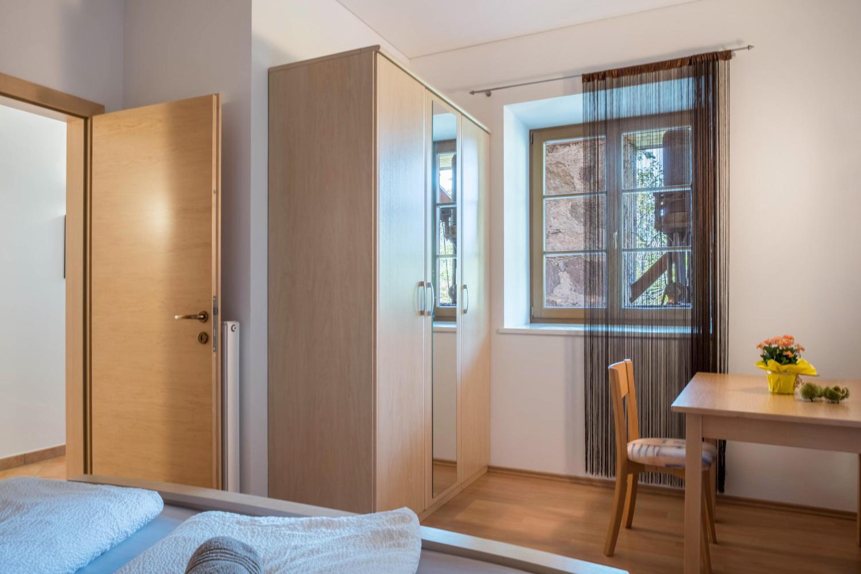One-Bedroom Apartment with Garden View photo 3