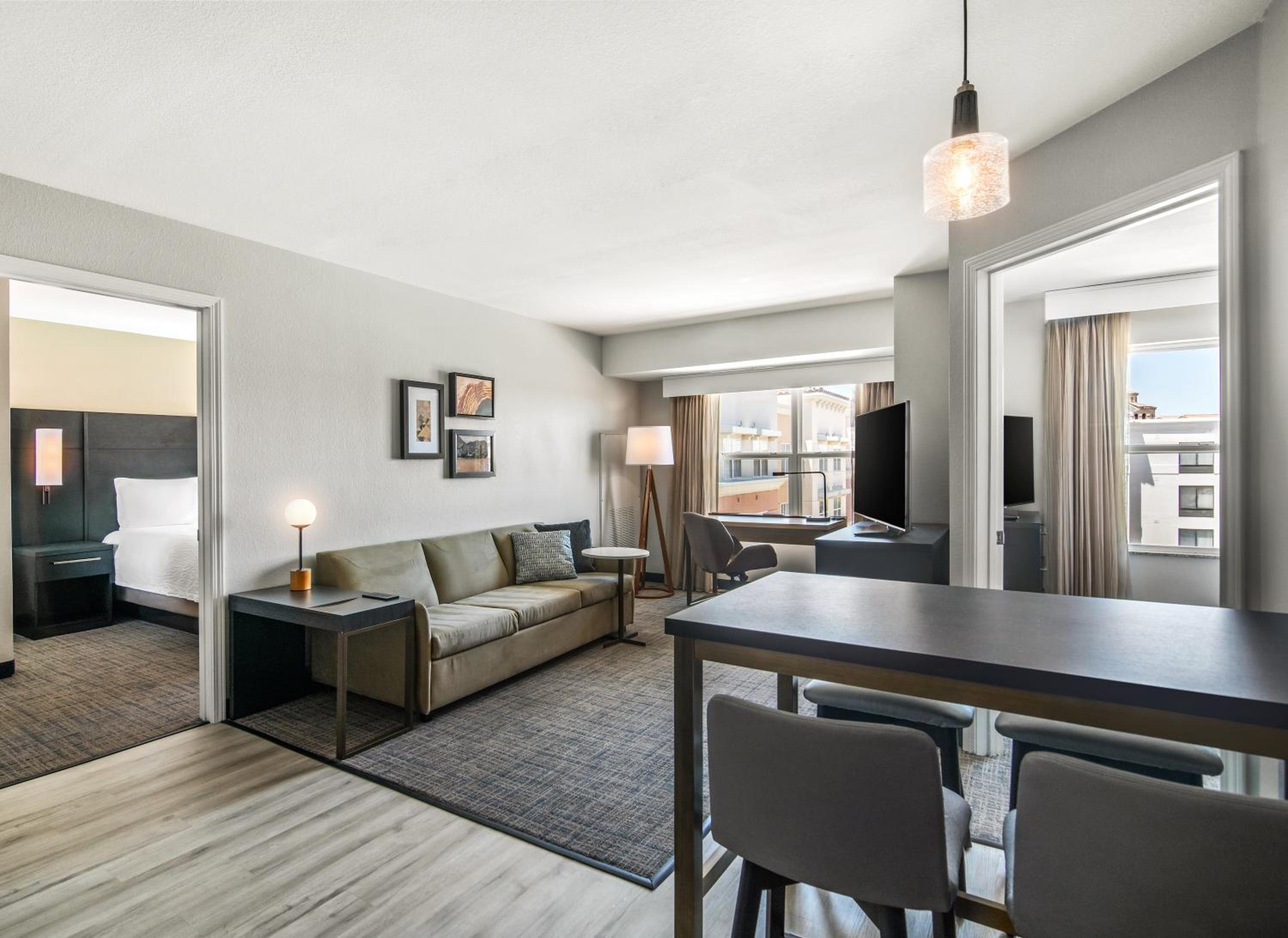 Two-Bedroom Suite with Sofa Bed - Photo 2