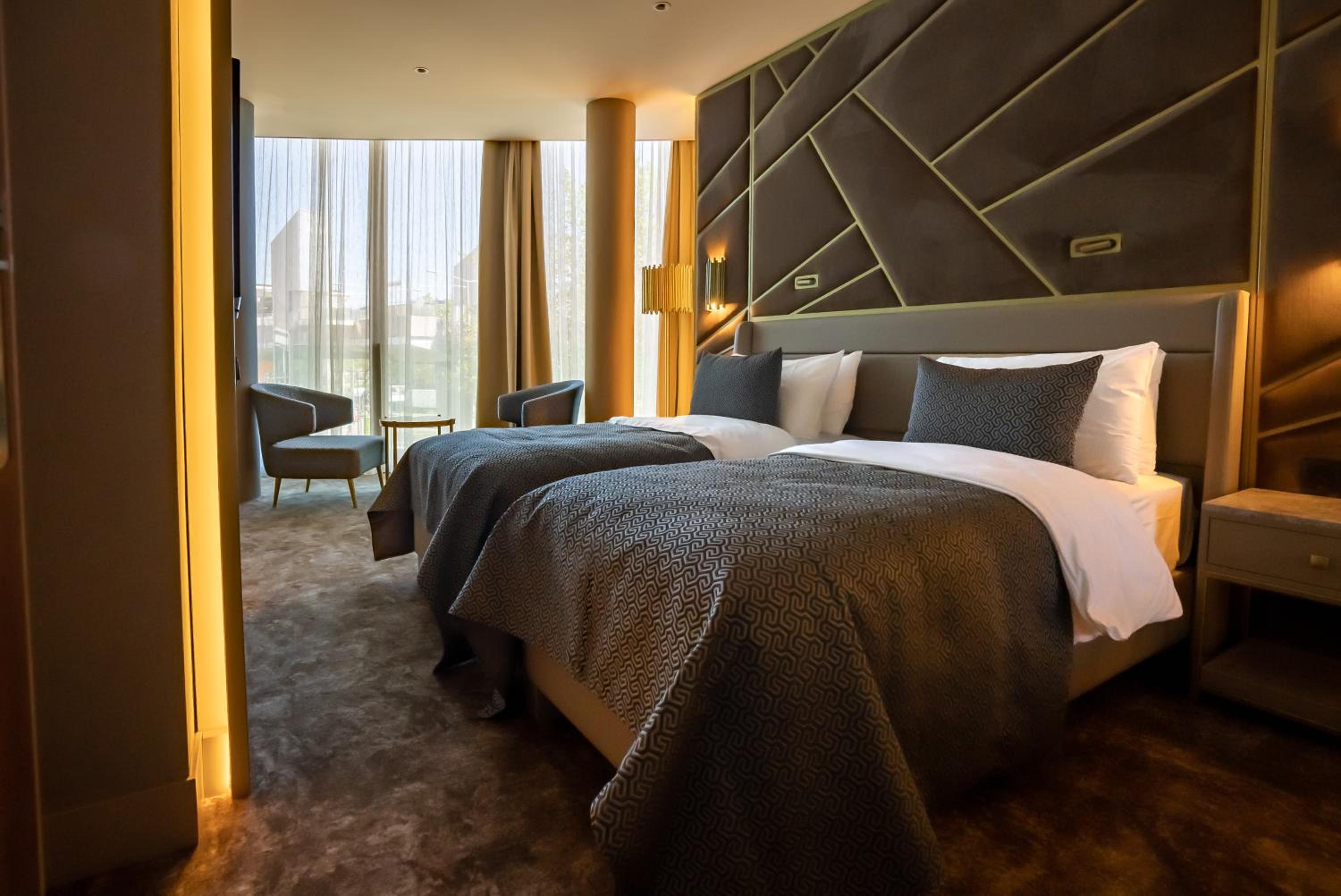 Suite Twin - Photo 1