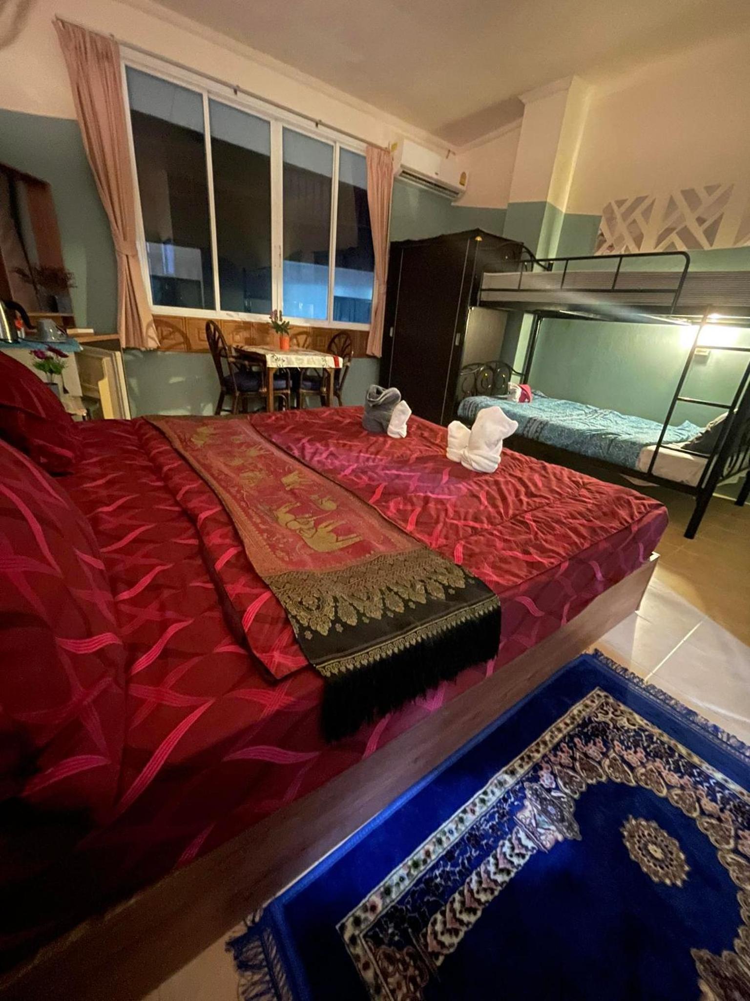 Standard Quadruple Room - Photo 8