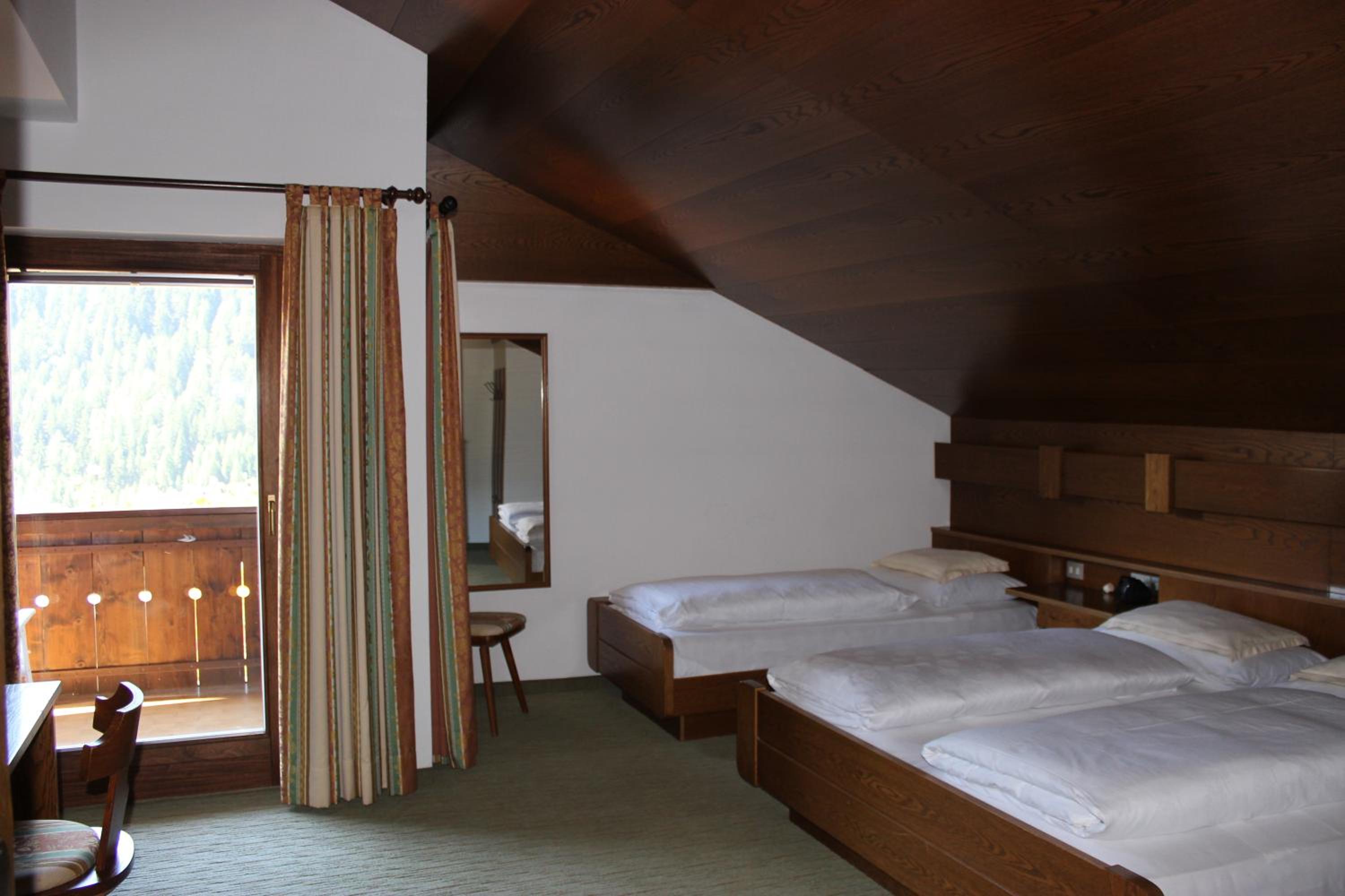 Triple Room with Balcony photo 1