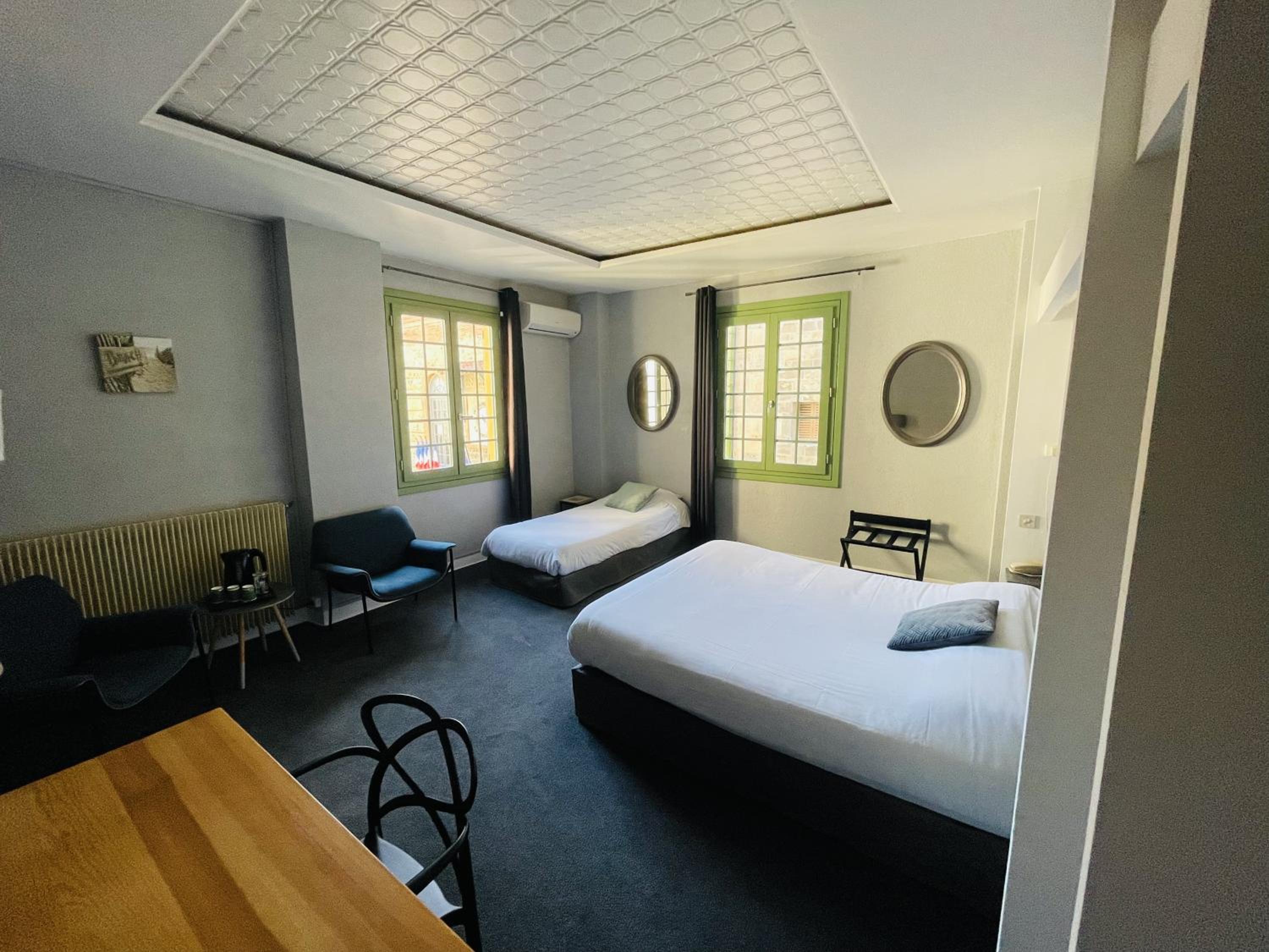 Triple Room - Photo 2