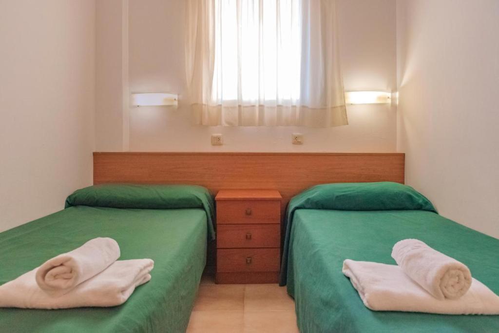One-Bedroom Apartment (4 Adults) - Photo 9