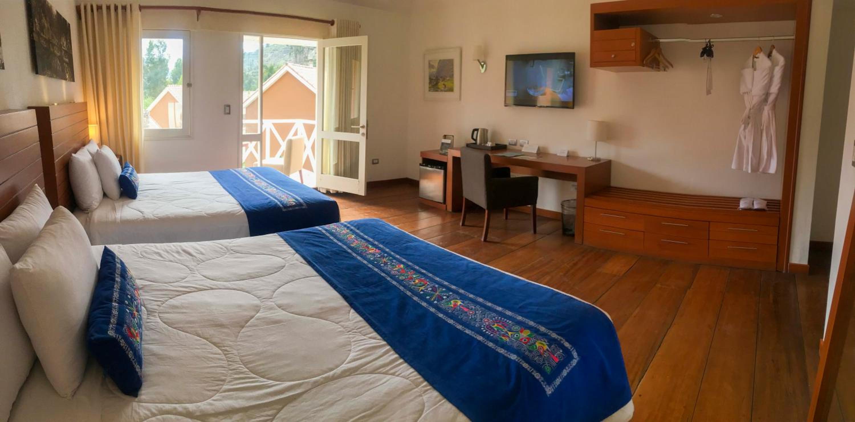 Twin Room with Balcony photo 1
