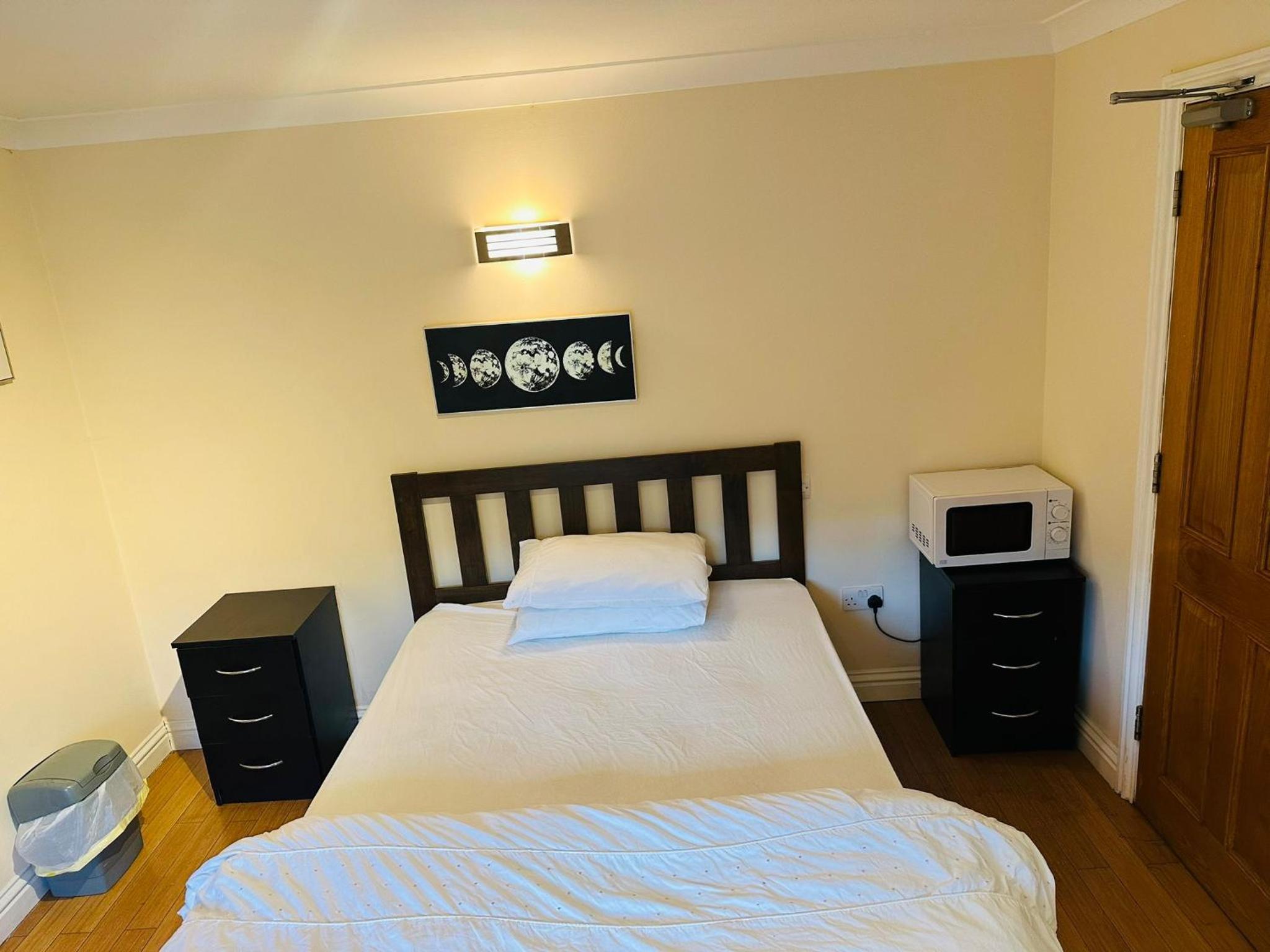 Double Room With Private Bathroom photo 3