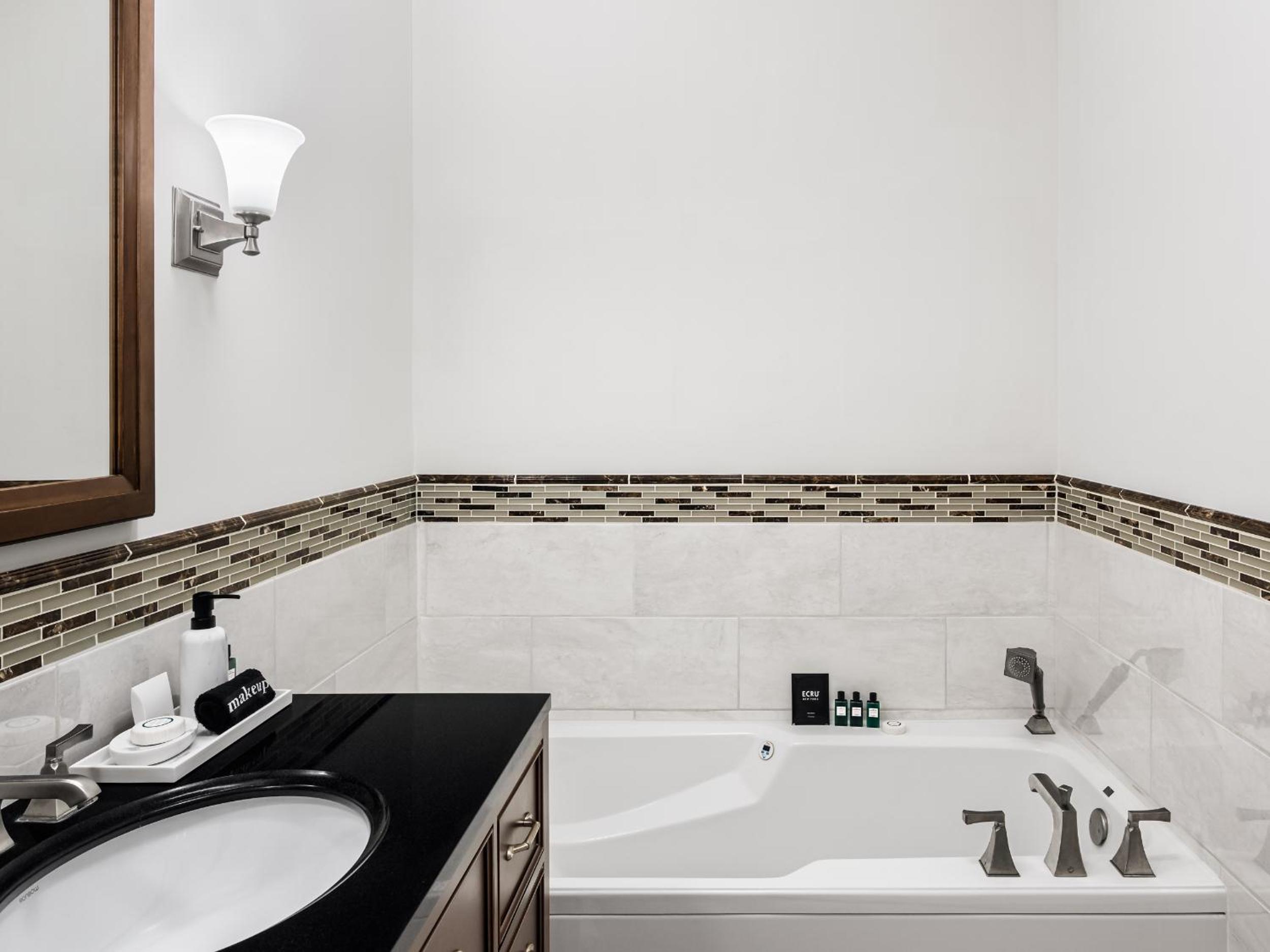 King Suite photo 3