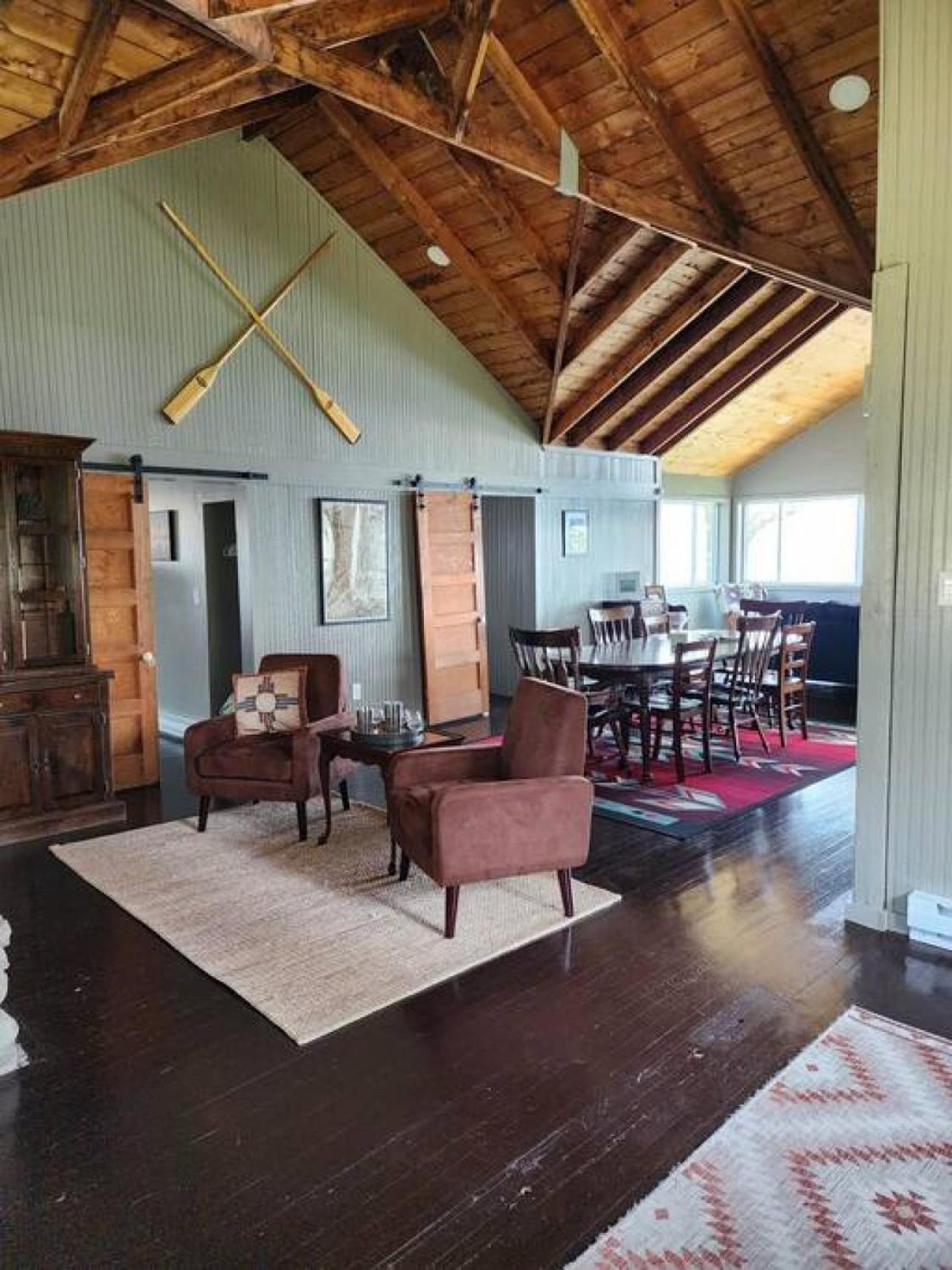 Three-Bedroom House photo 1