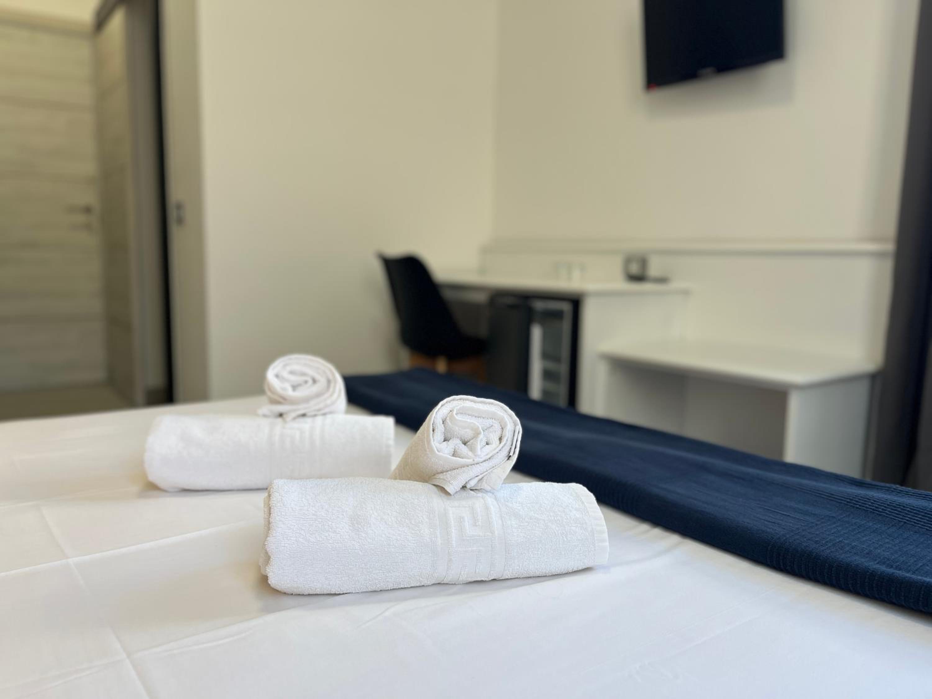 Double Room with Private Bathroom photo 2
