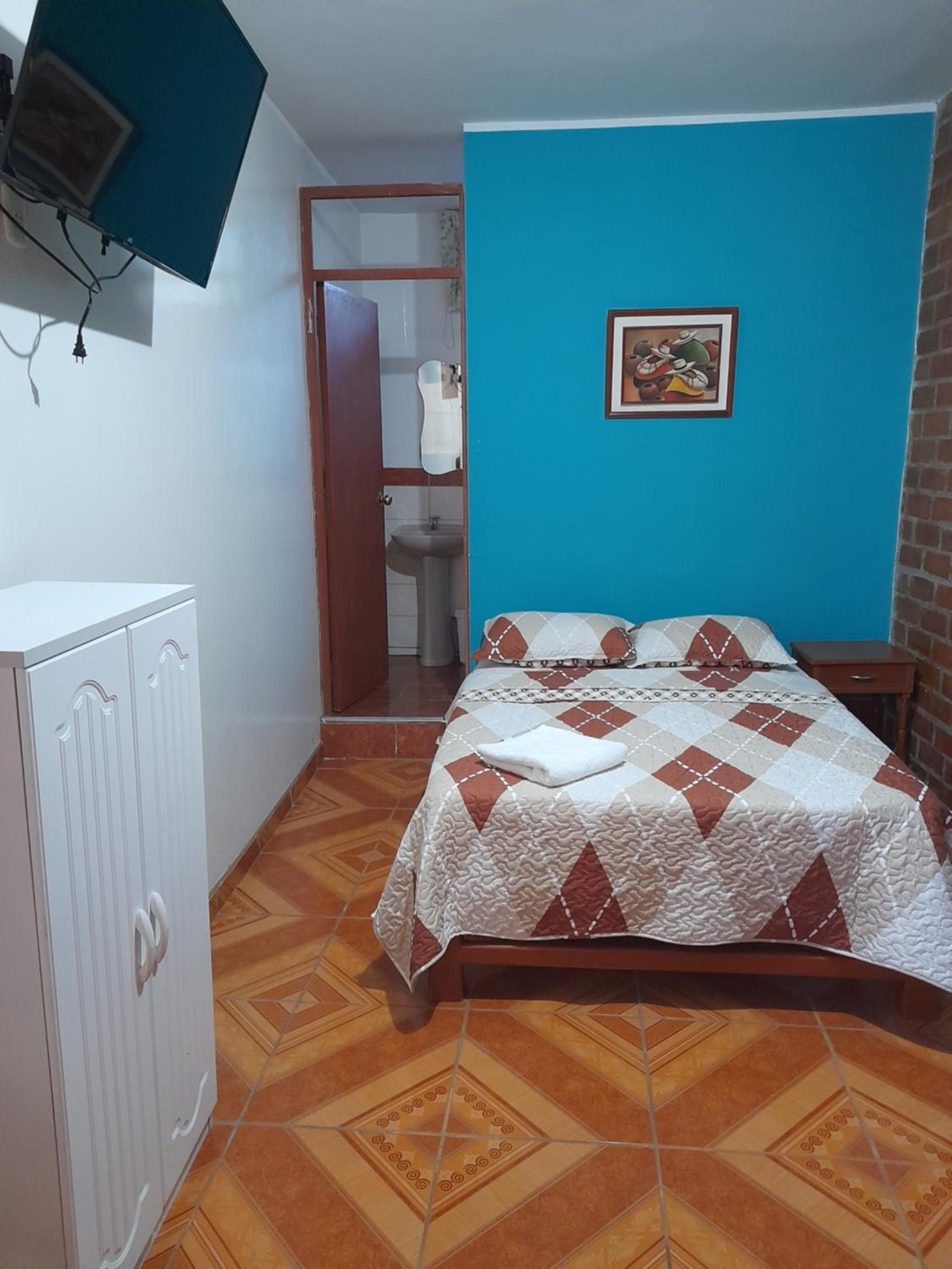 Budget Double Room photo 2