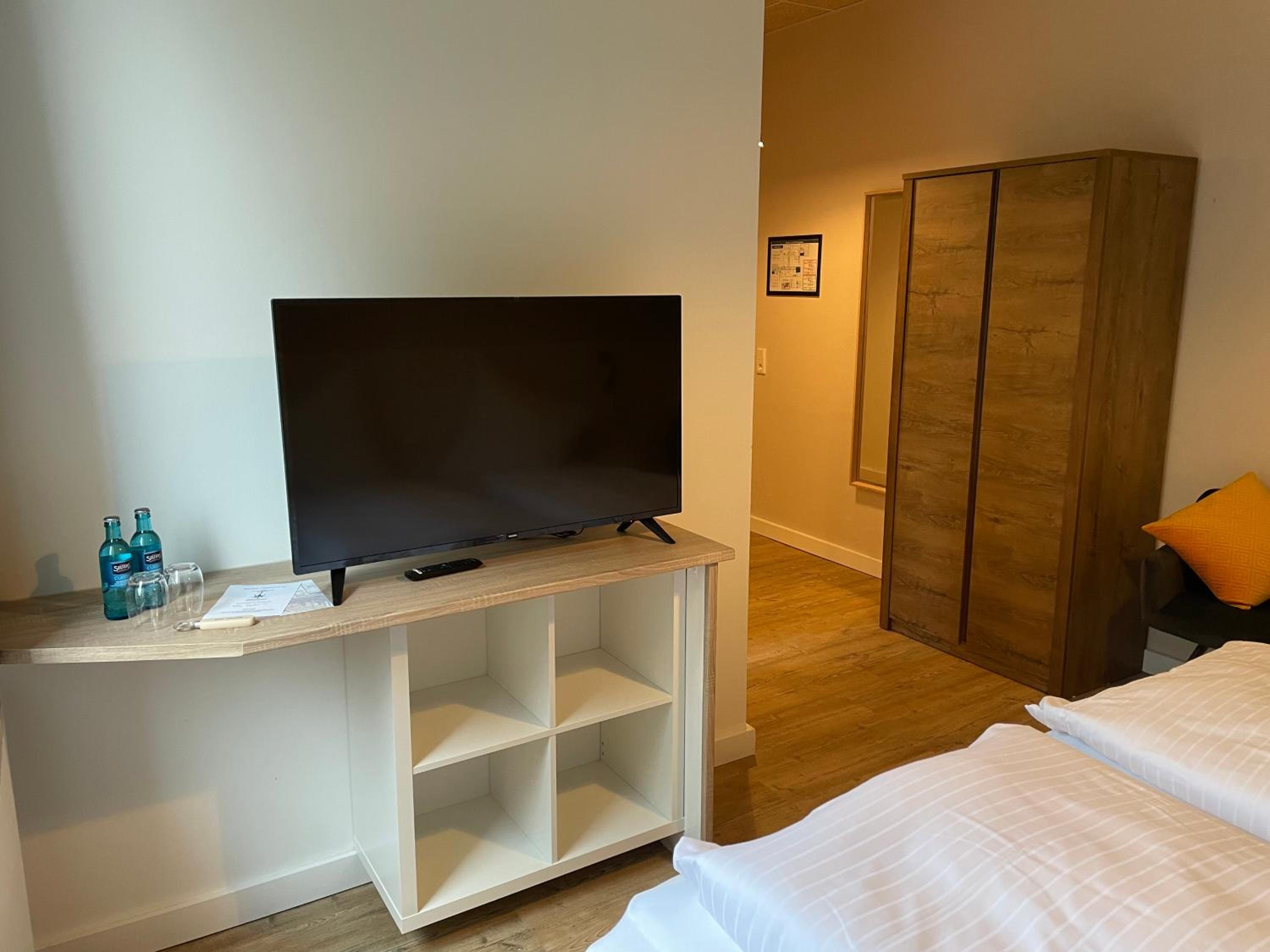 Small Double Room photo 3