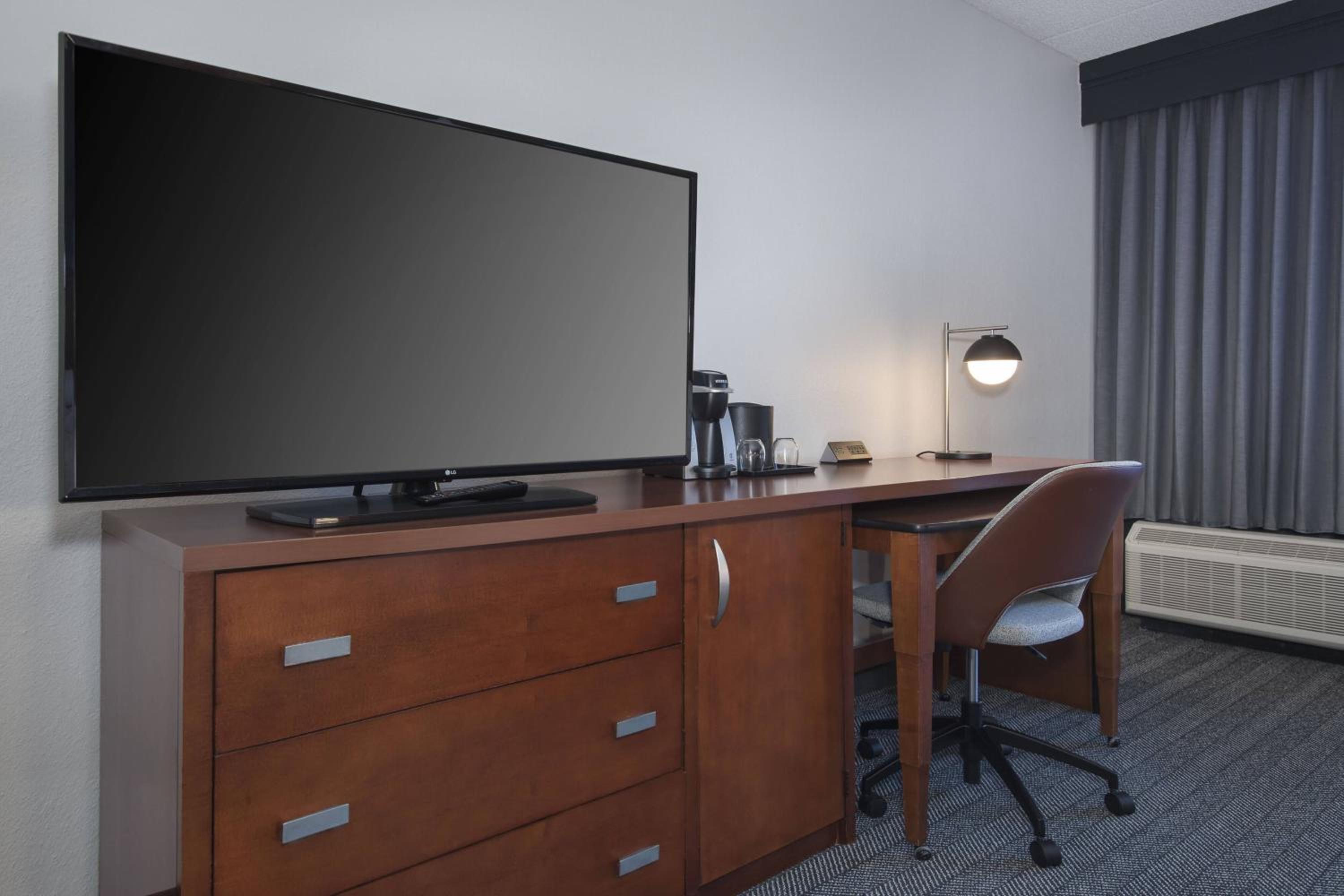 Courtyard by Marriott Norwalk, Foto 2