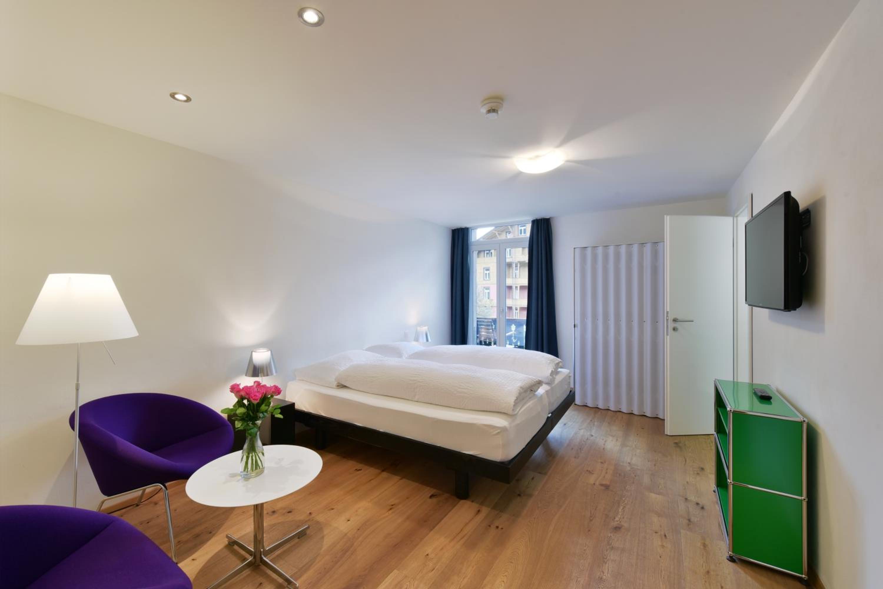 Double or Twin Room - Photo 8