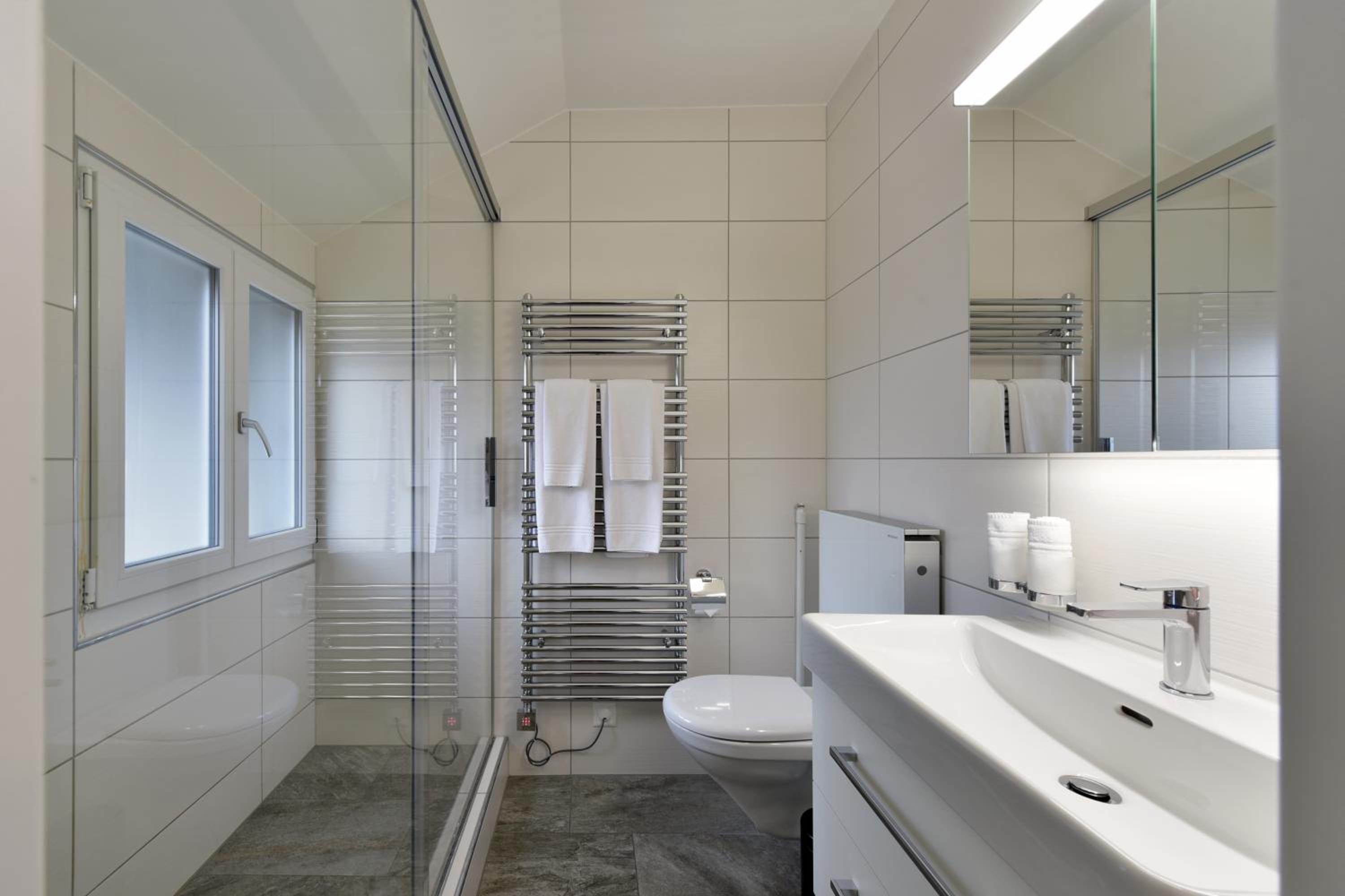 Double or Twin Room - Photo 6