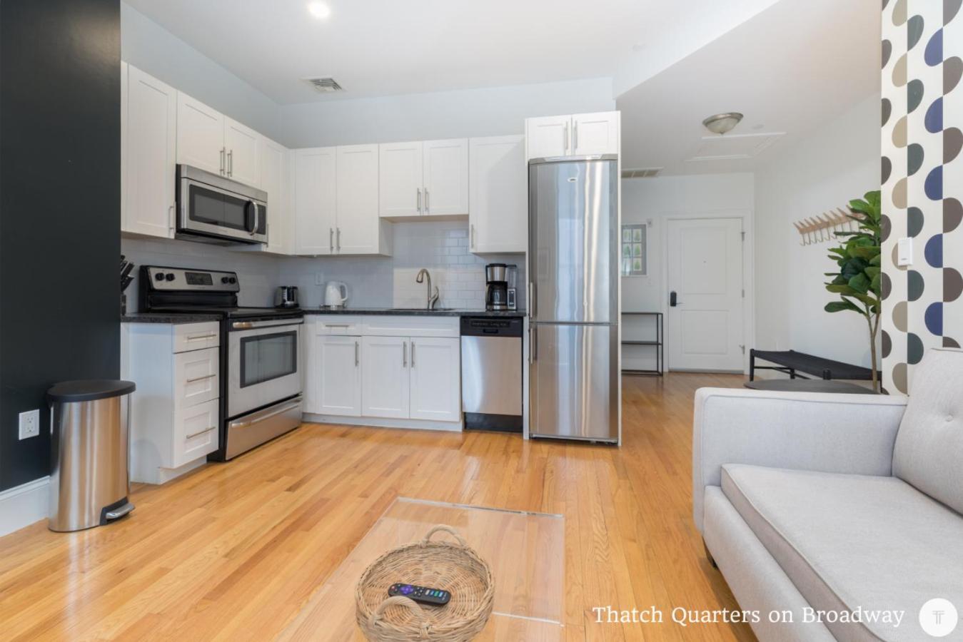 One-Bedroom Apartment - Photo 9