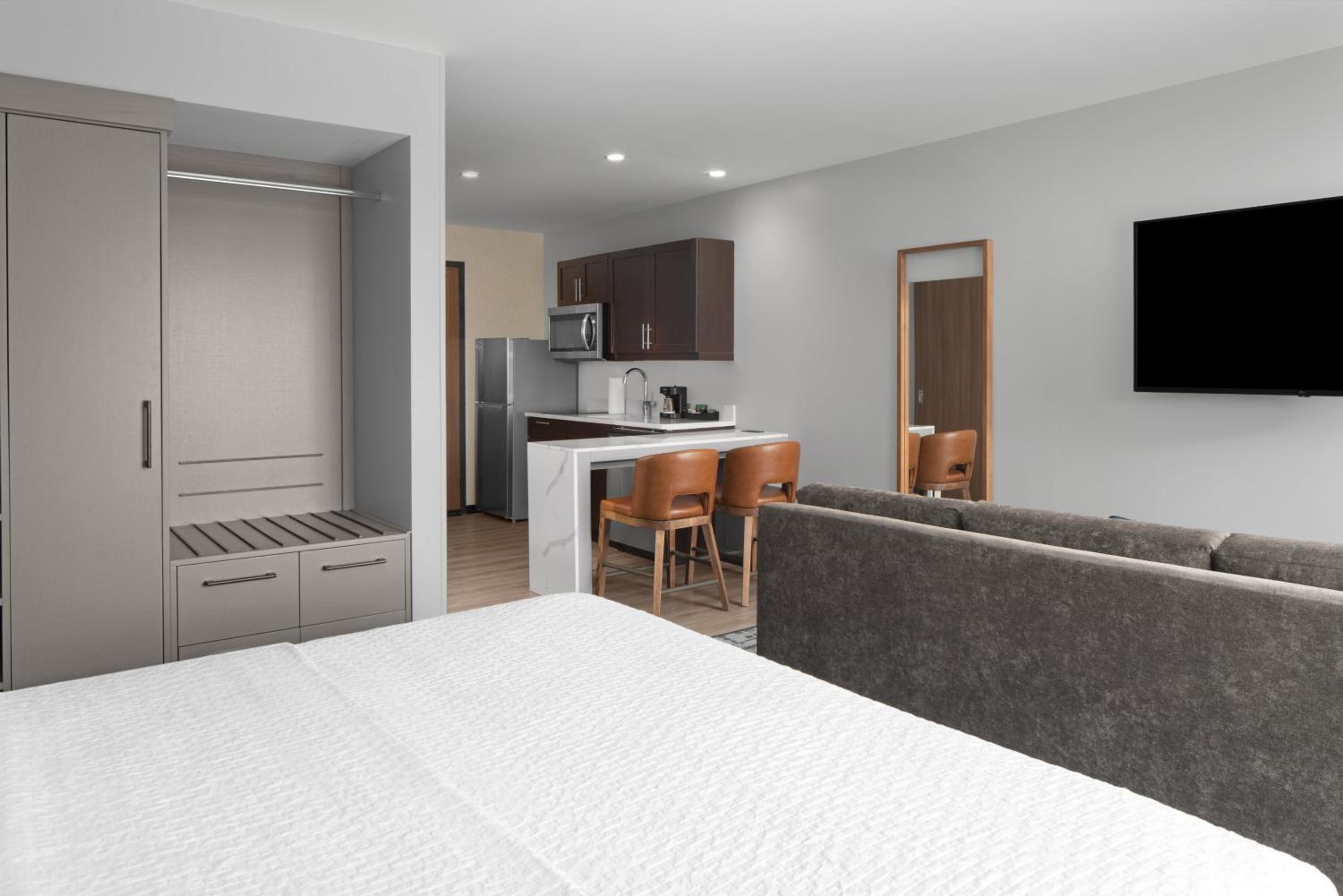 King Studio Suite - Photo 5