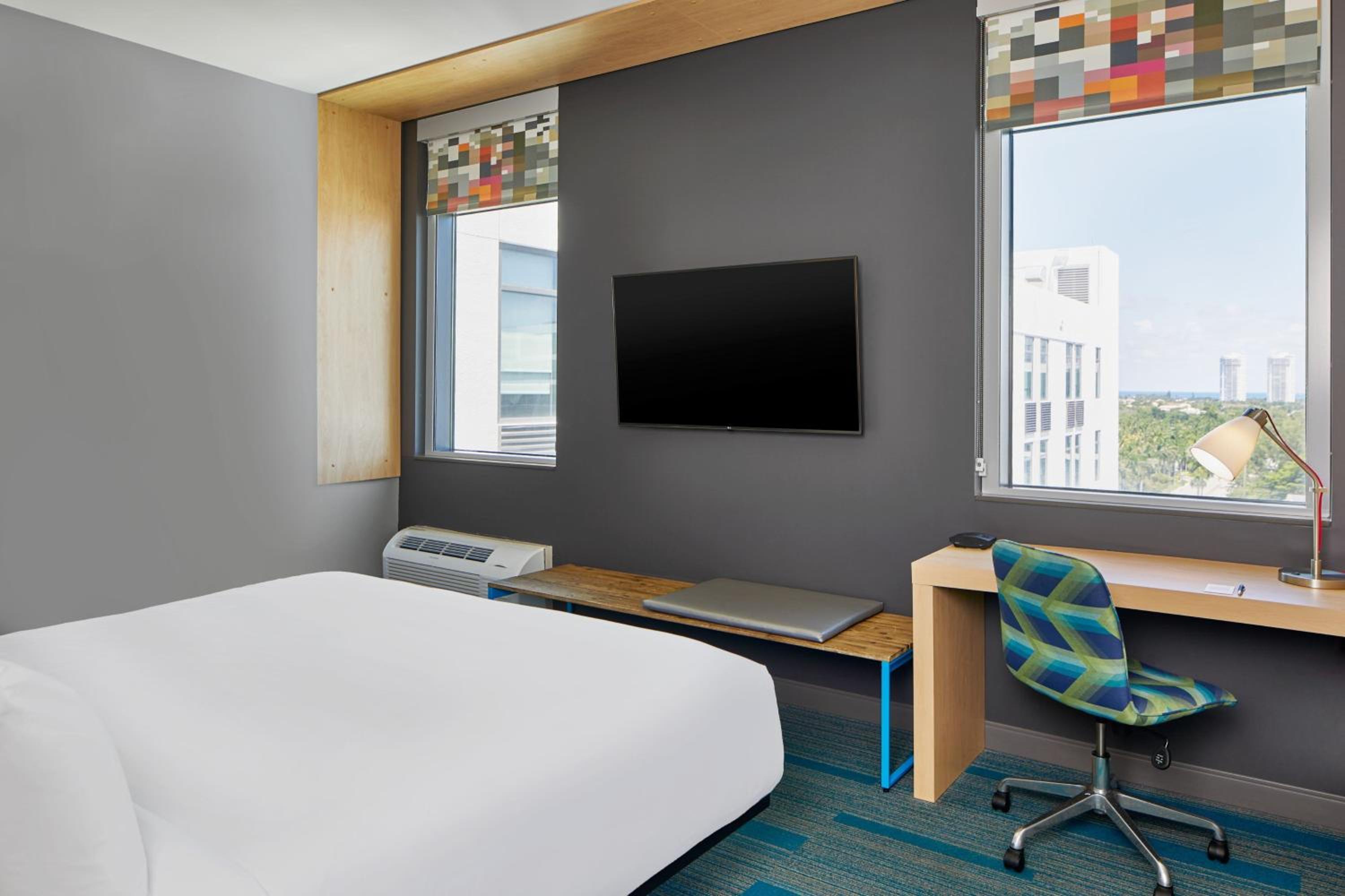 King Room - Hearing Accessible photo 3